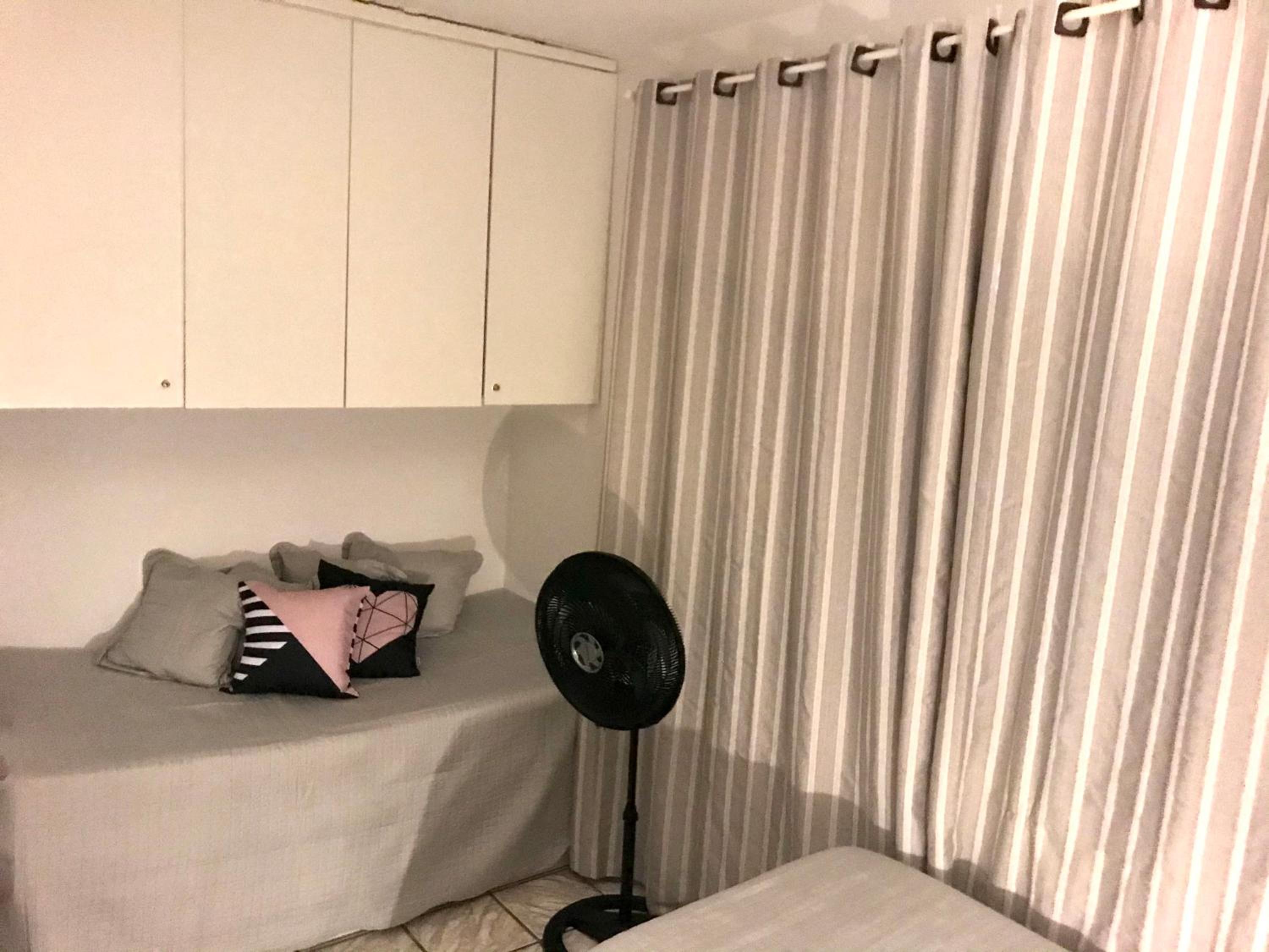 CHACARA EM COND FECHADO WI FI AR CONDICIONADO PISCINA e SPA AQUECIDOS