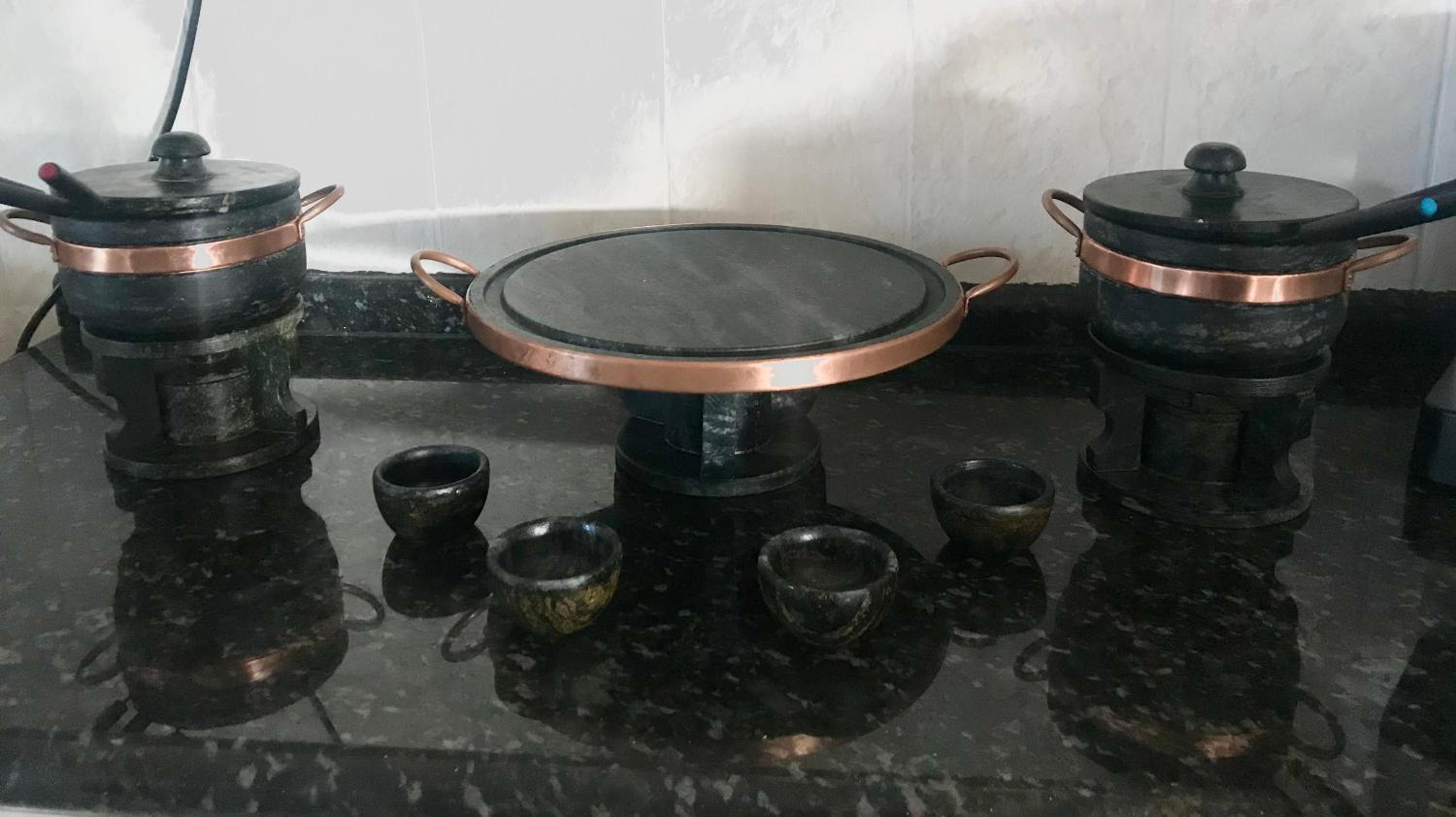 CHACARA EM COND FECHADO WI FI AR CONDICIONADO PISCINA e SPA AQUECIDOS