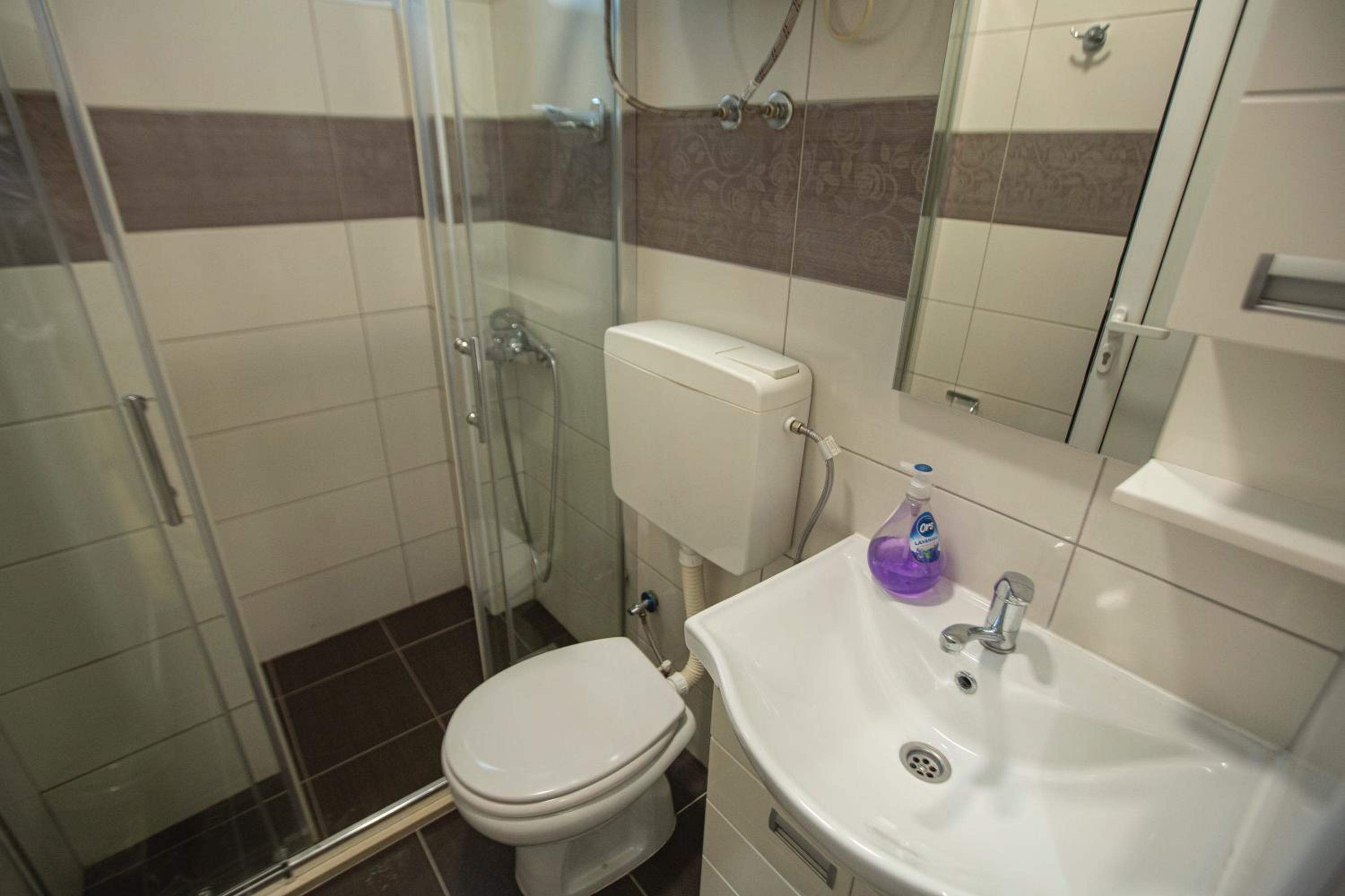Photo 29