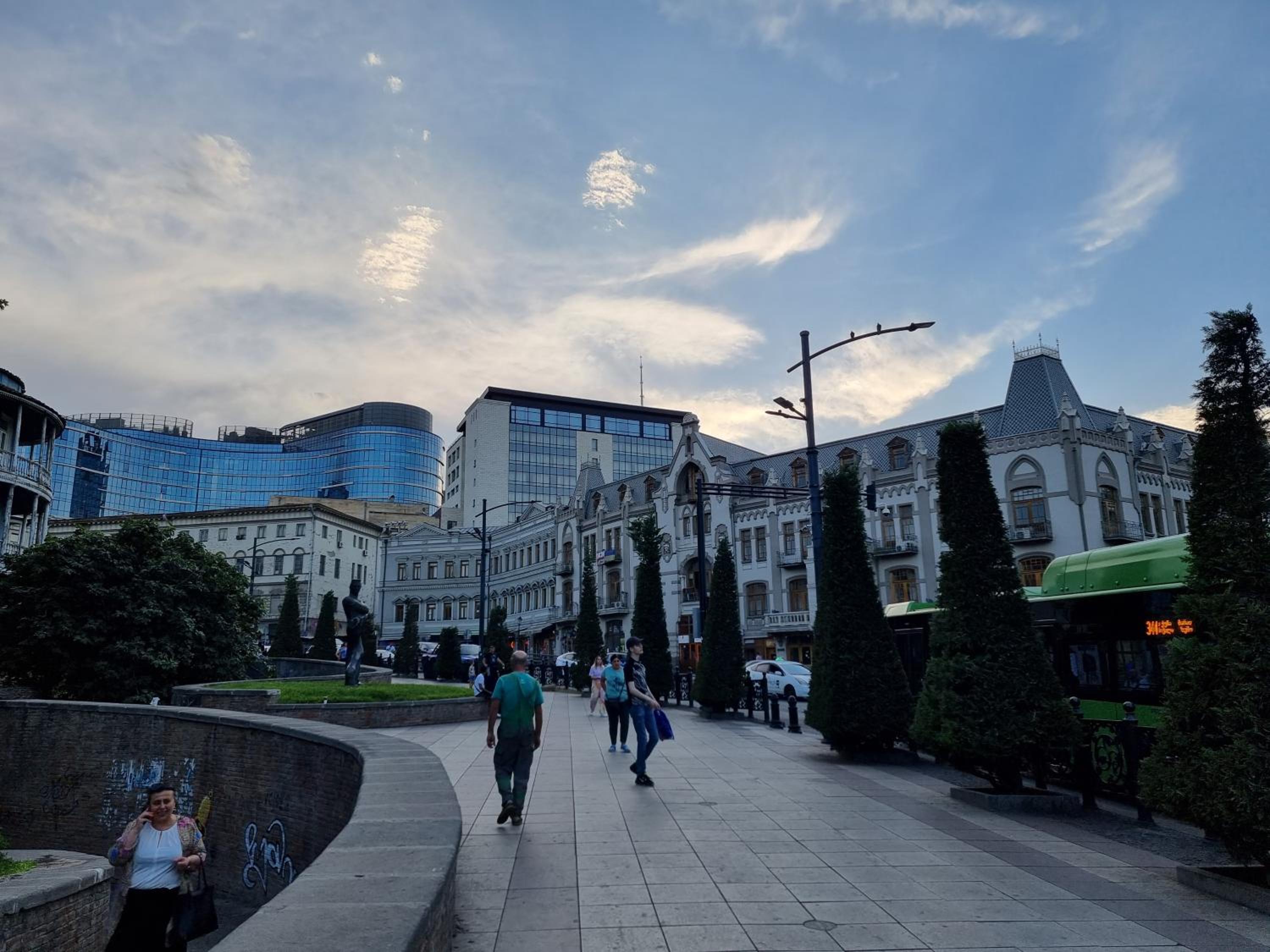 OLD TBILISI Freedom Square, Tbilisi Площадь Свободы view 3