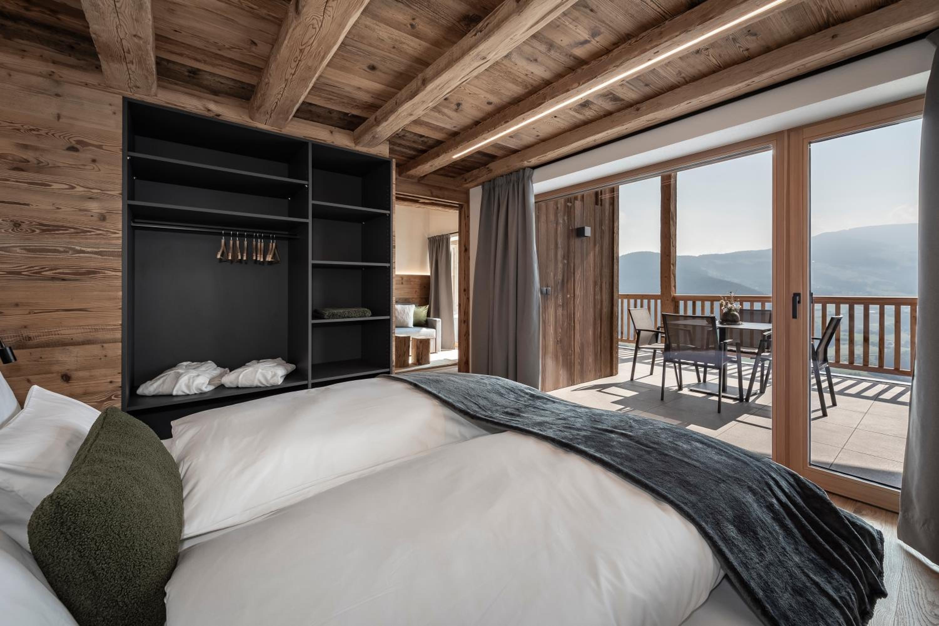 DILIA Chalets & Apartments