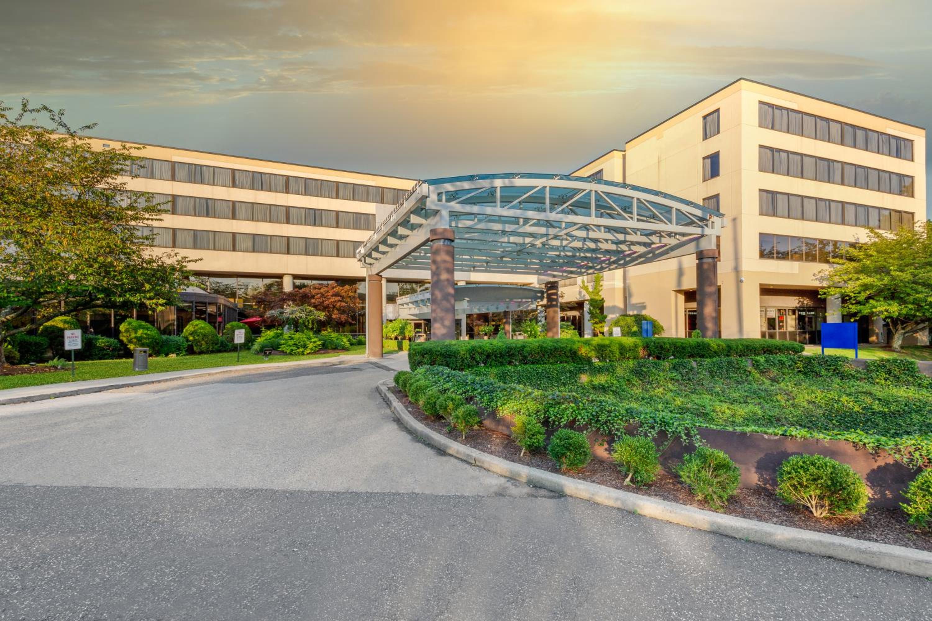 The Armon Stamford Hotel & Conference Center