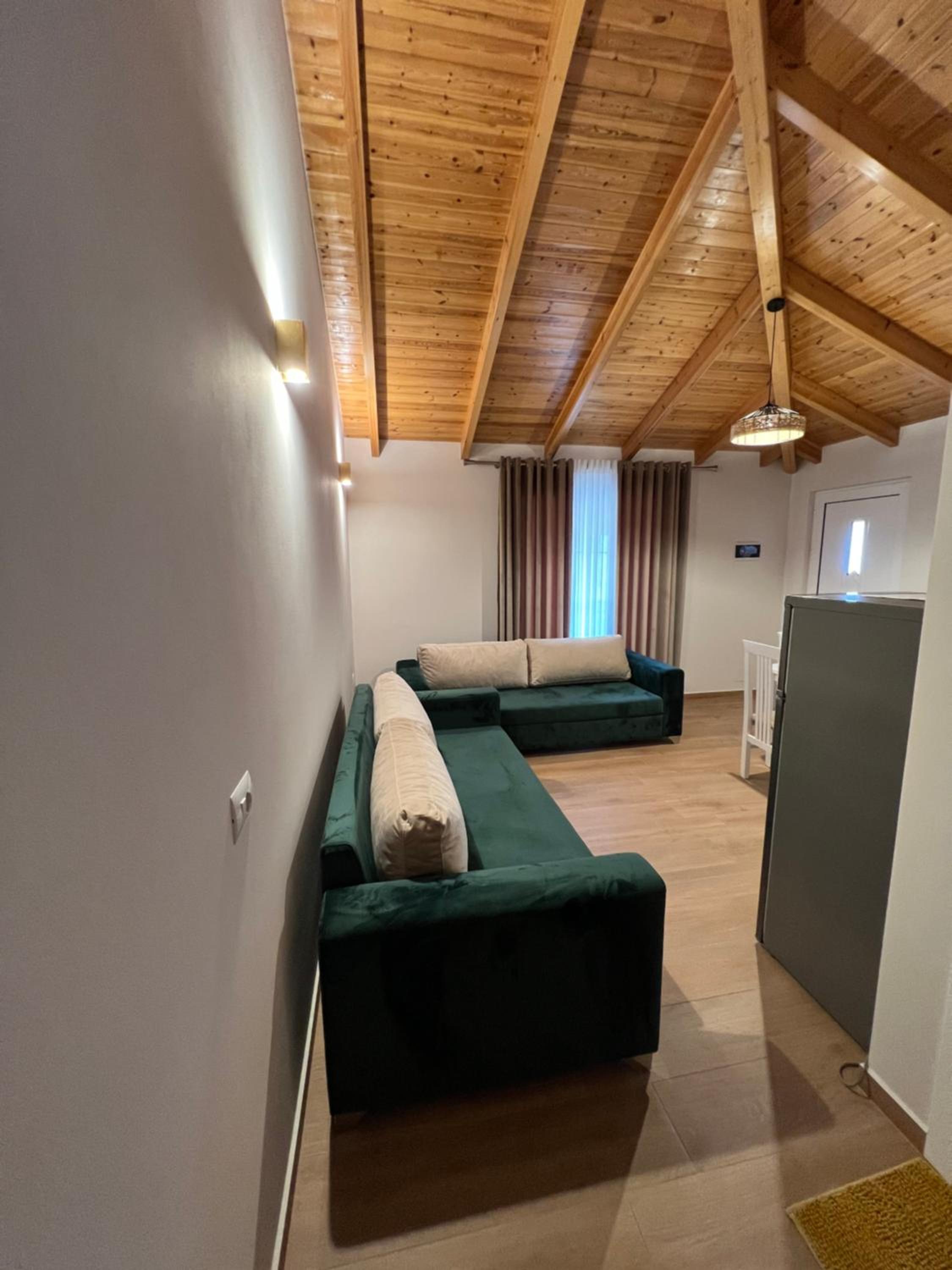 Amazing familiar apartments and rooms