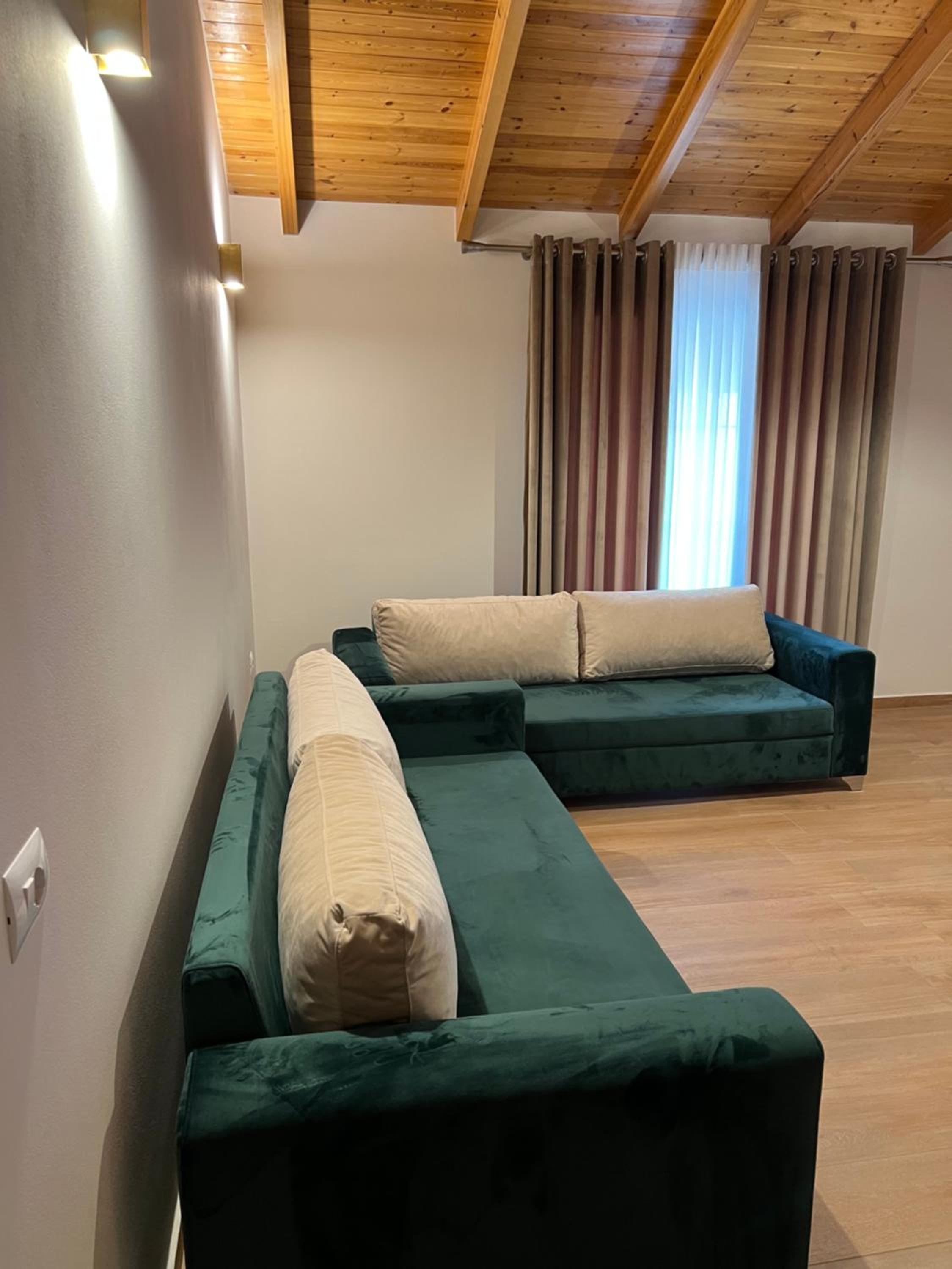Amazing familiar apartments and rooms