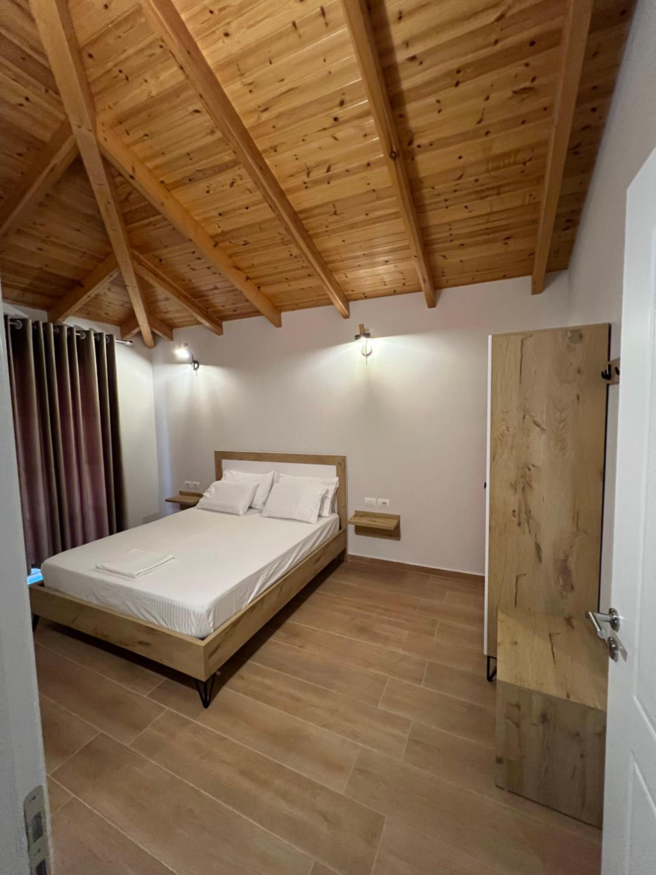 Amazing familiar apartments and rooms