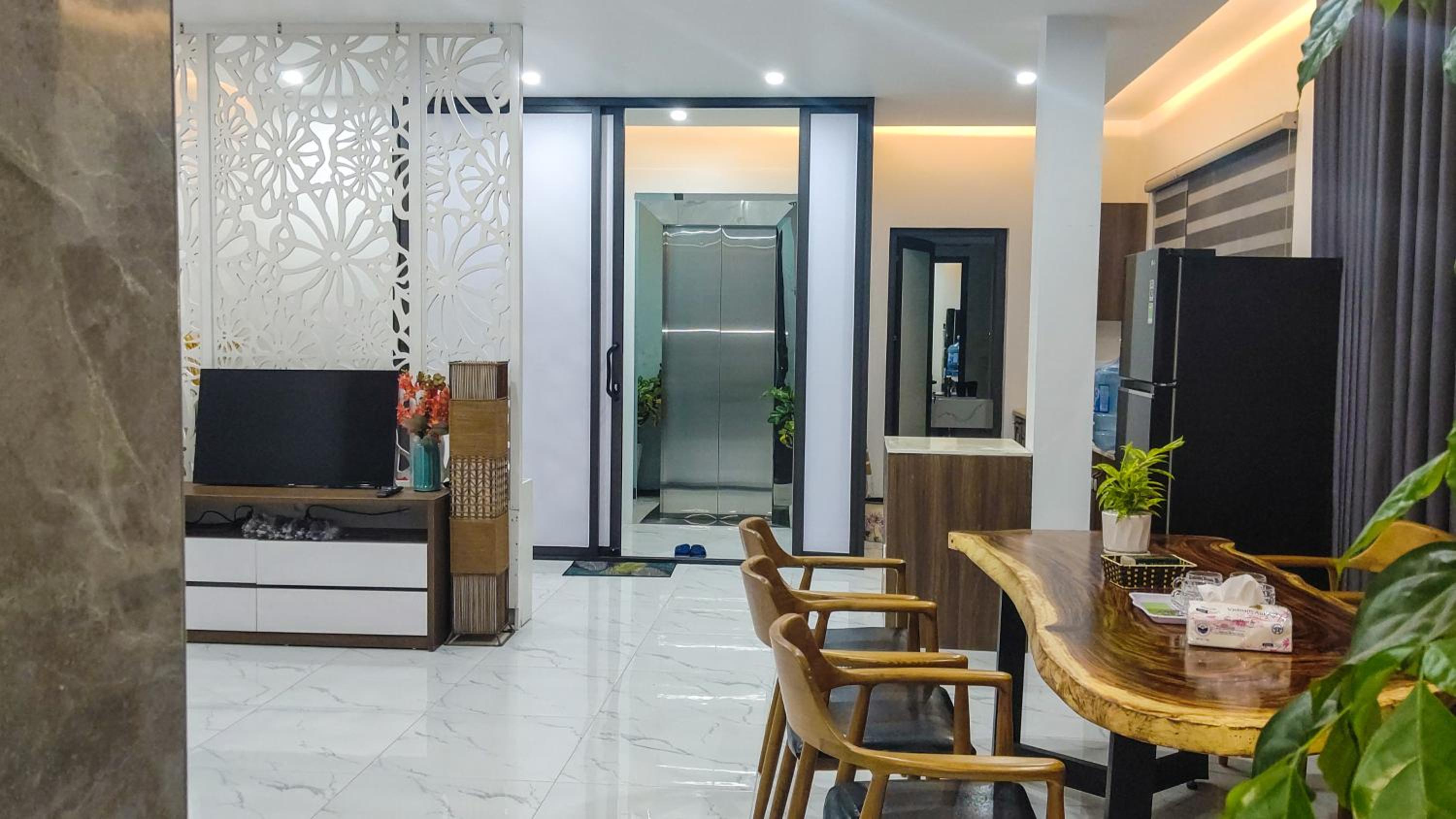 Green Line Long Bien - Serviced Apartment - Ngoc Thuy - Hanoi
