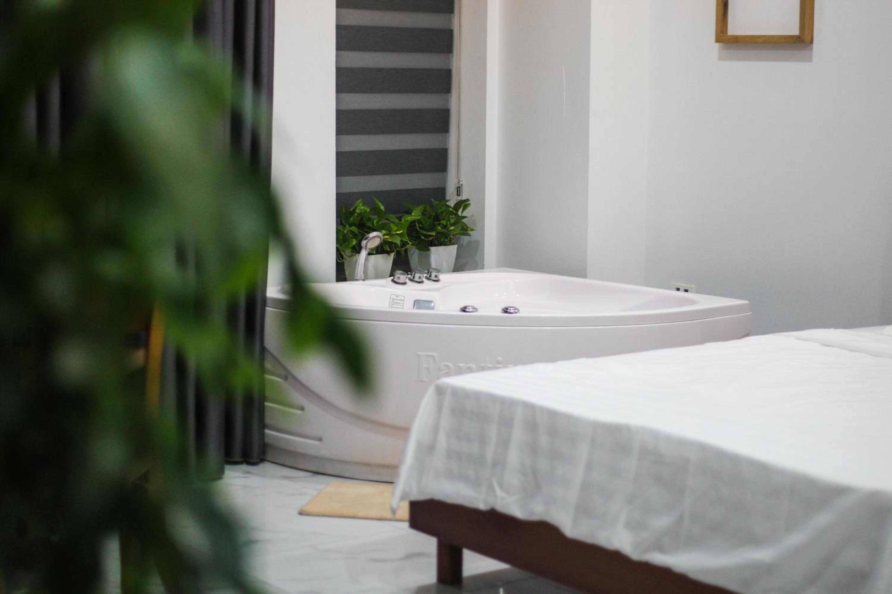 Green Line Long Bien - Serviced Apartment - Ngoc Thuy - Hanoi