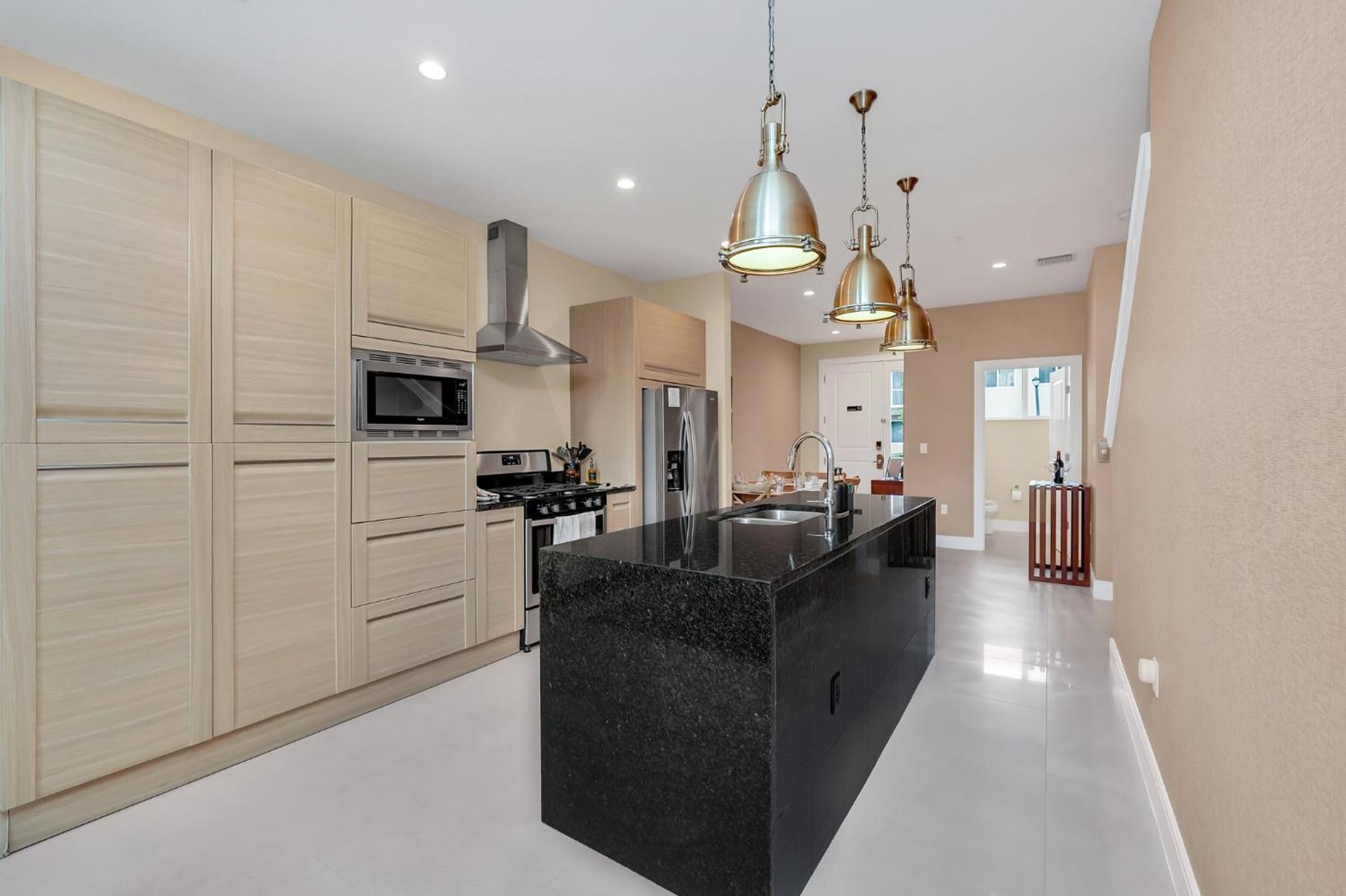 Luxury Villa Less Than A Mile From Disneyworld -Bonus Elevator-
