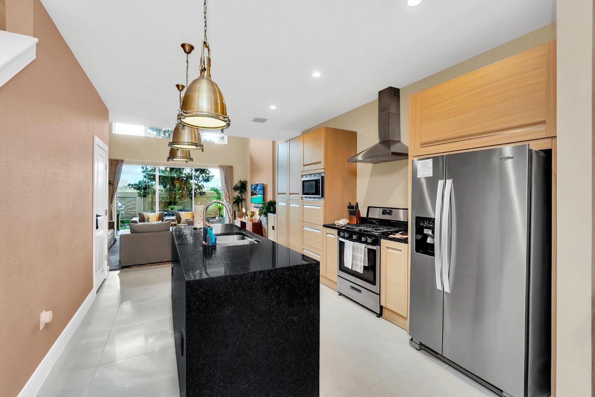 Luxury Villa Less Than A Mile From Disneyworld -Bonus Elevator-