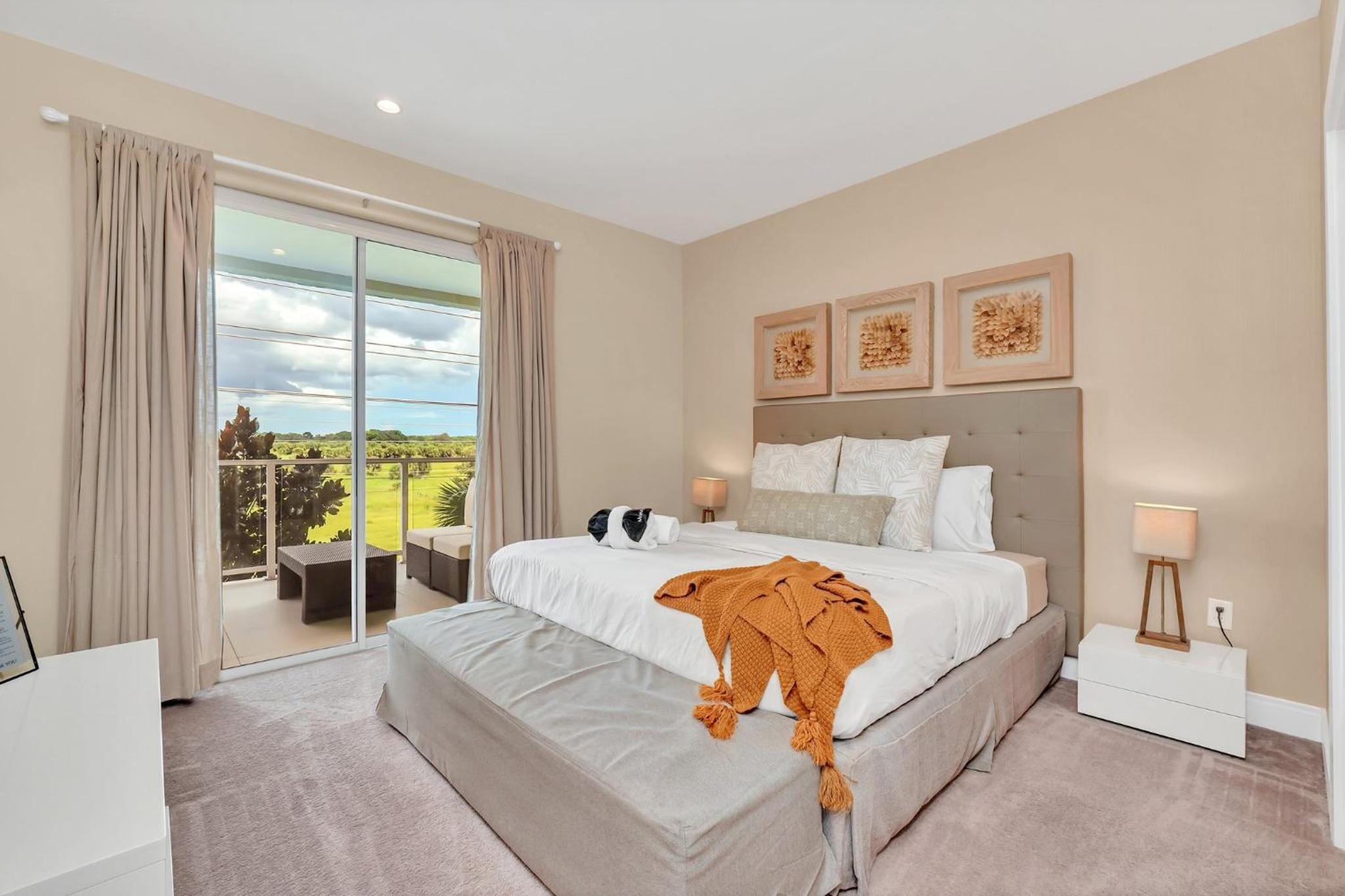 Luxury Villa Less Than A Mile From Disneyworld -Bonus Elevator-