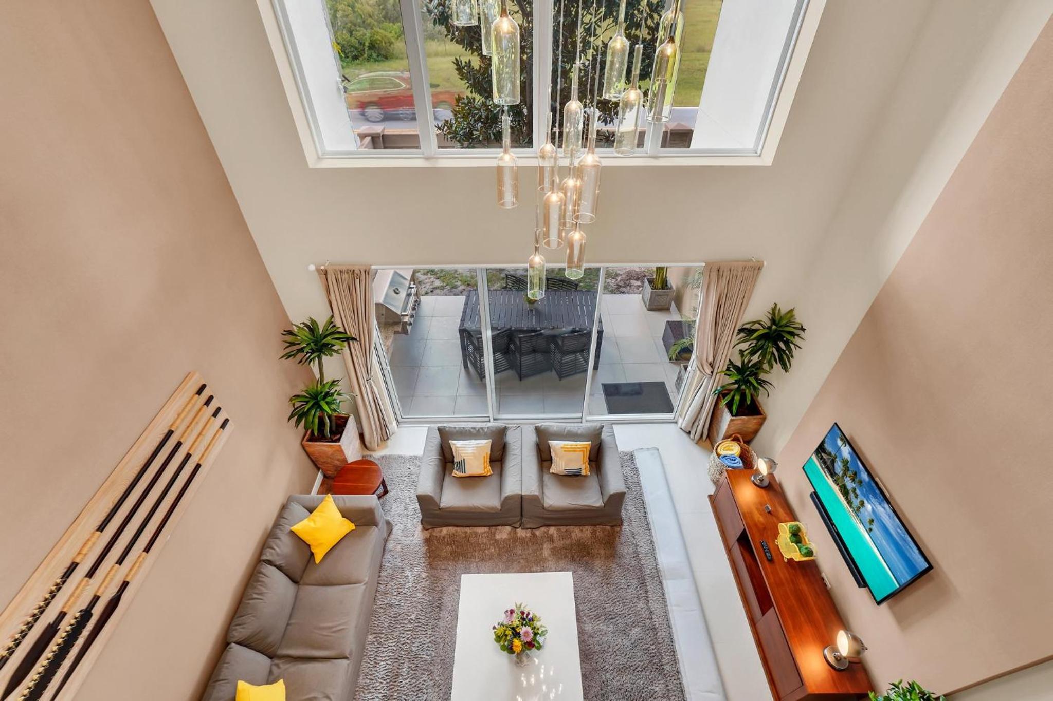 Luxury Villa Less Than A Mile From Disneyworld -Bonus Elevator-