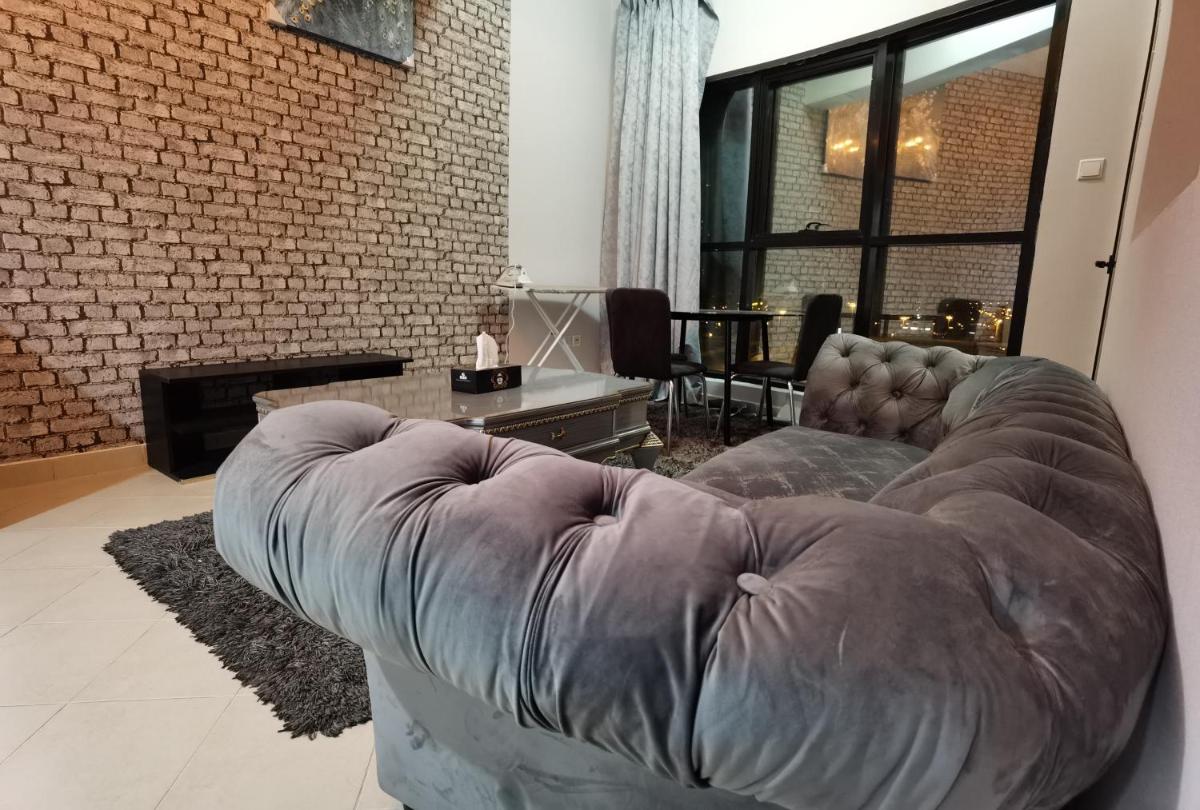 Beautiful 2 Bedrooms + Hall Rental Unit in Marina Escan807