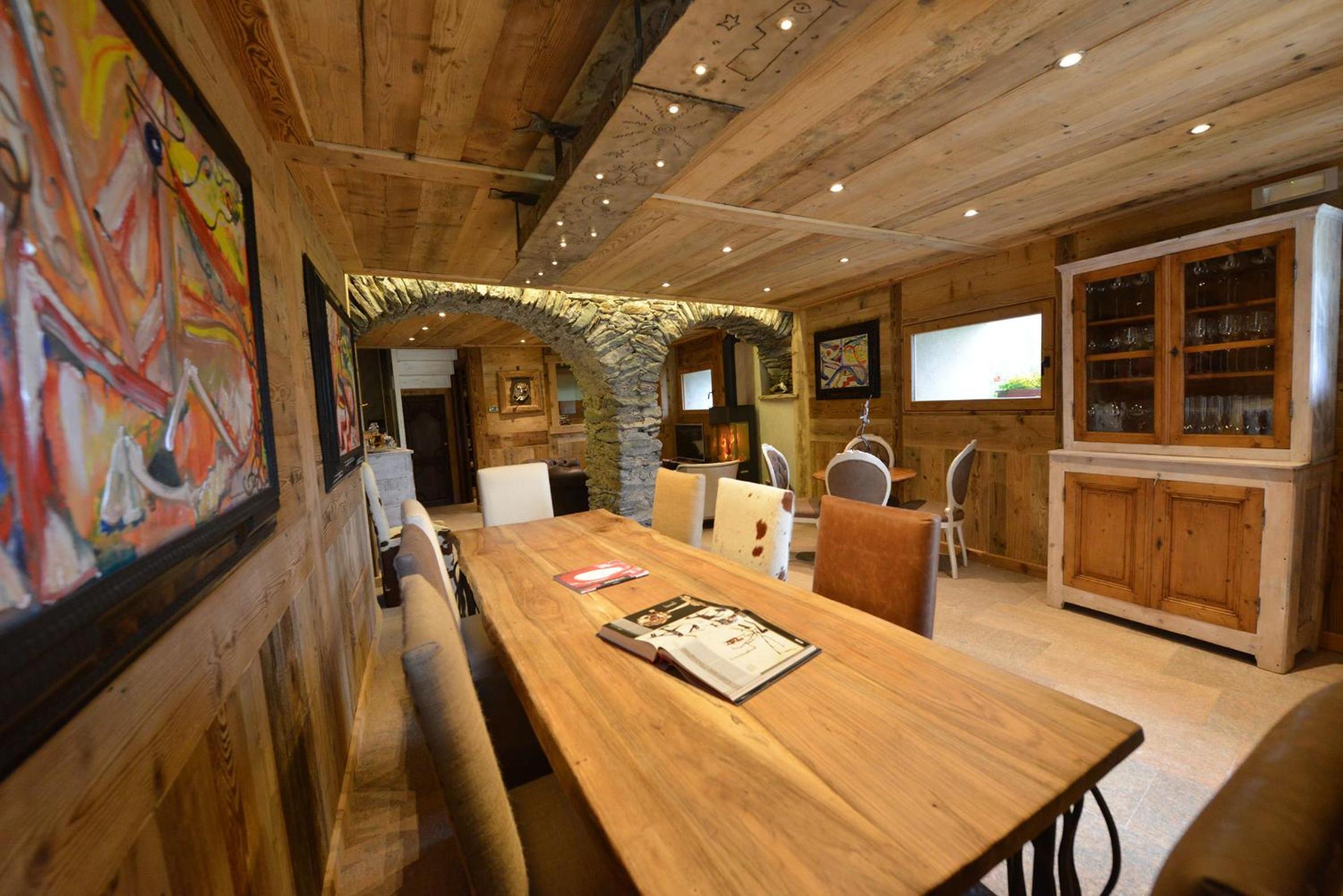 dining