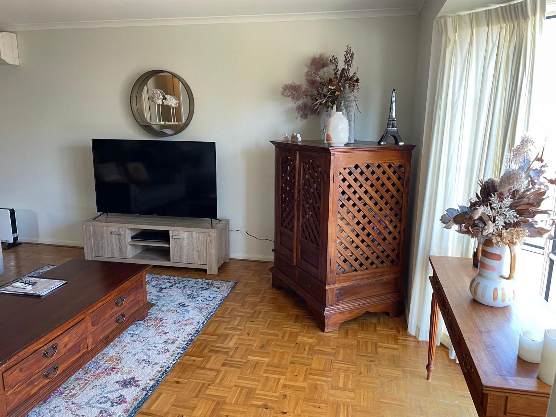 Perfect on Pymble Ave view 3