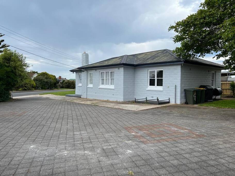 3 bedroom Art Deco home with modern features