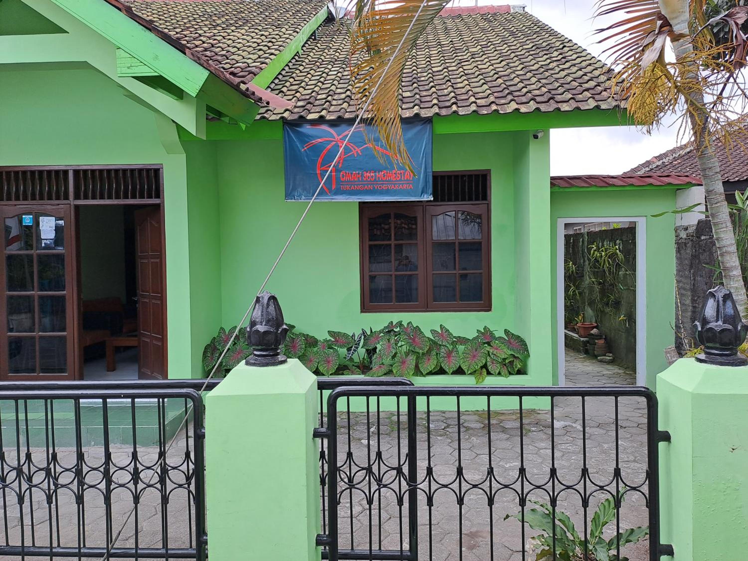 Omah 365 Homestay view 4