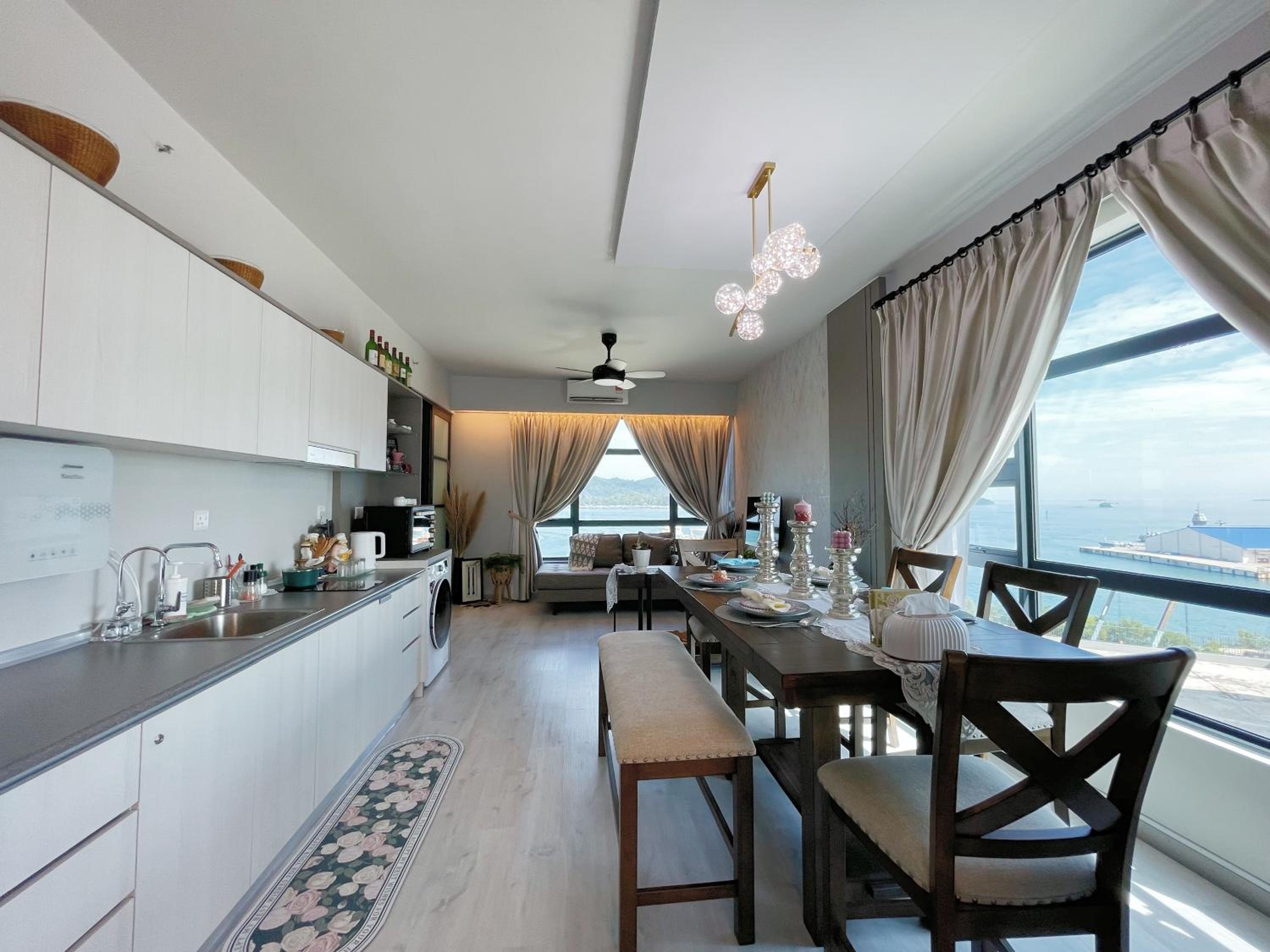 Seaside Lavender Suite Jesselton Quay Citypads photo 2