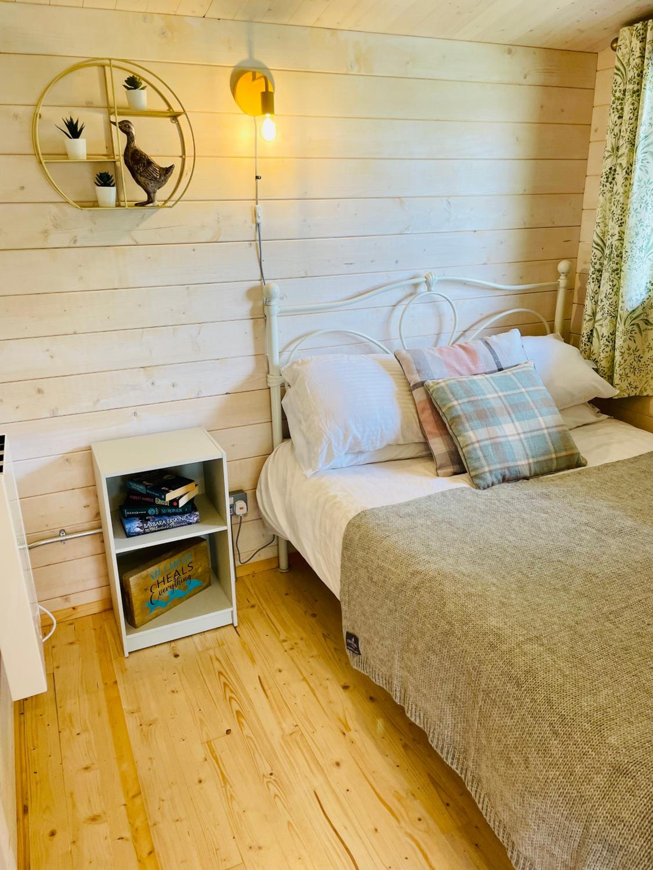 Pembroke Vacations - The Gallows - Property Image 4