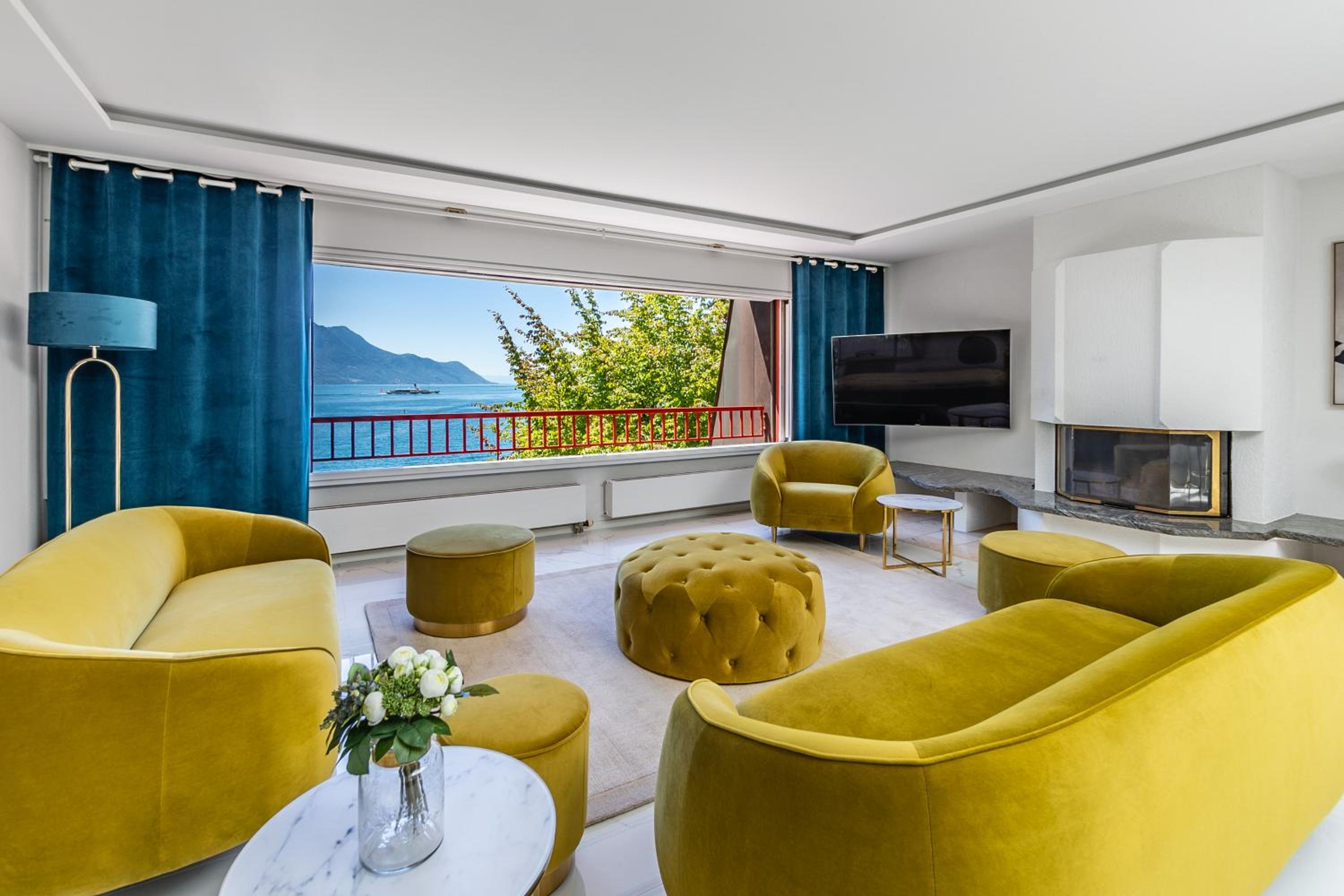 lounge