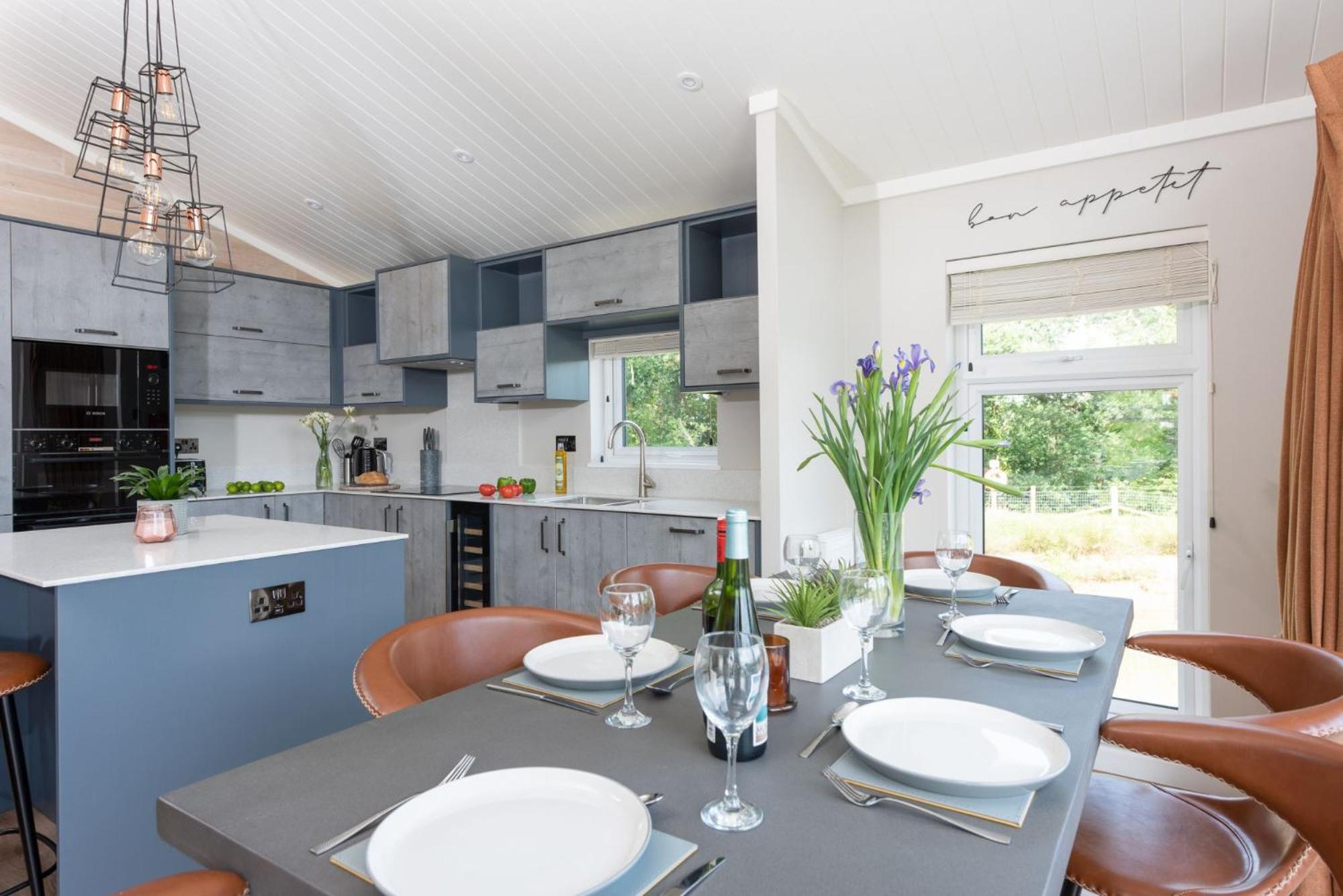 Saffron Lodge, 24 Roadford Lake Lodges view 5