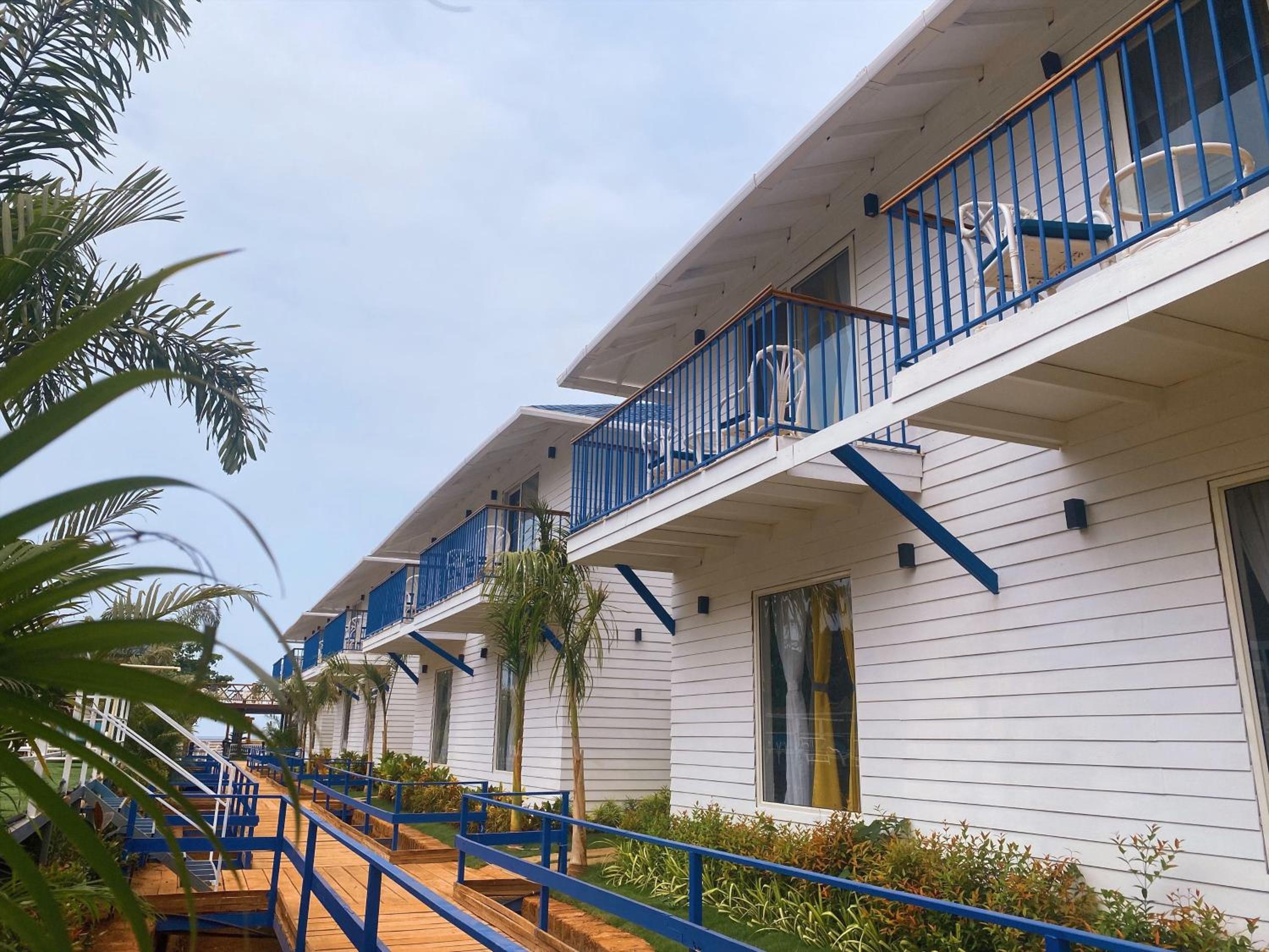 Sandbanks Beach Villas, Morjim view 5