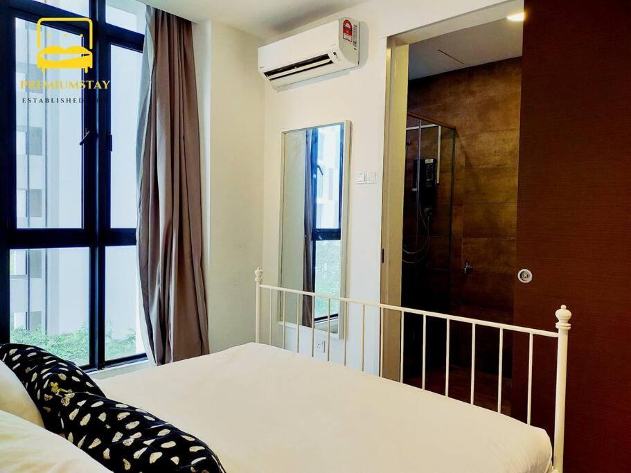 H2O Retreat Studio Home 5min to LRT by Premium Stay photo 3
