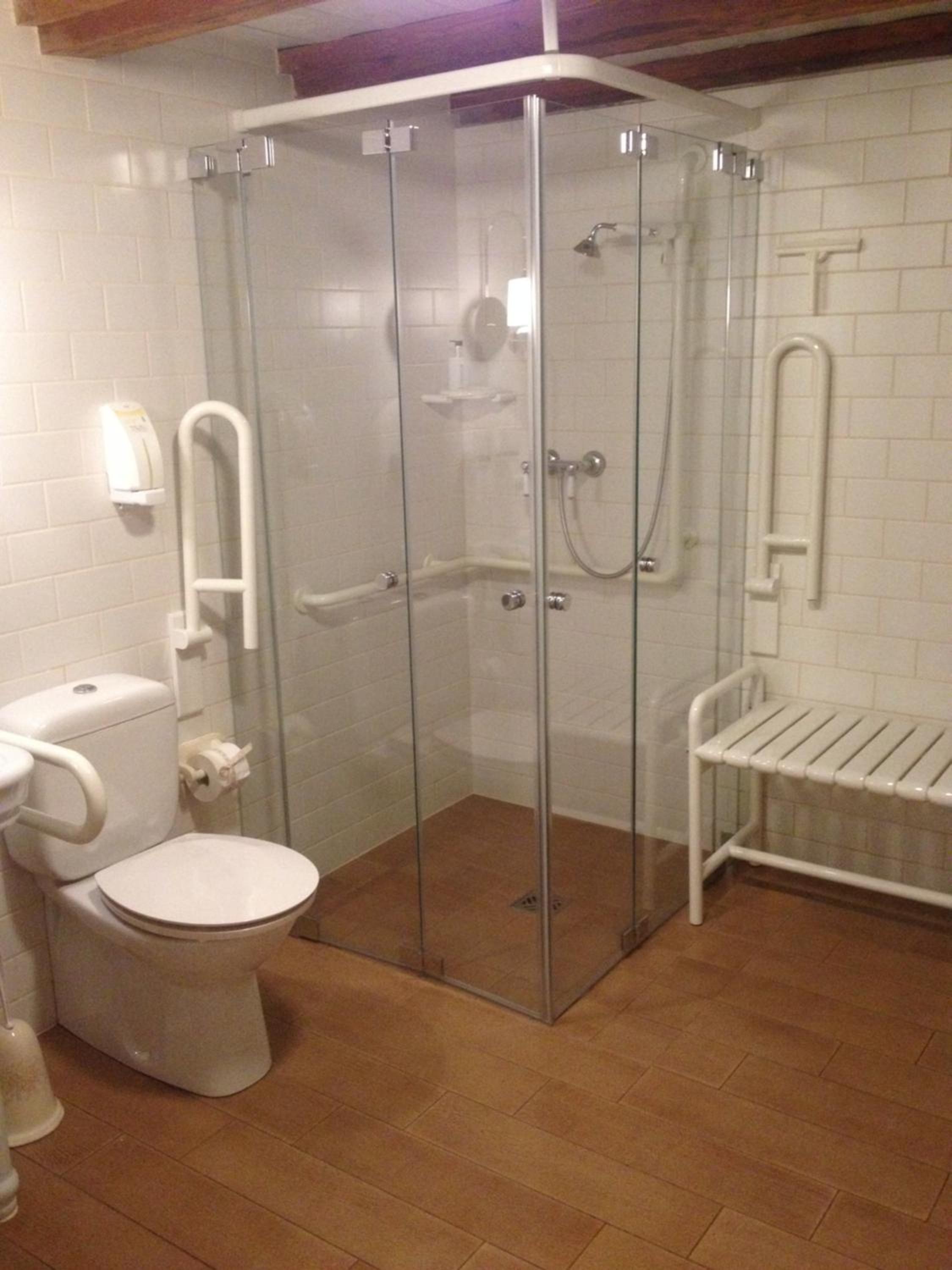 Photo 12