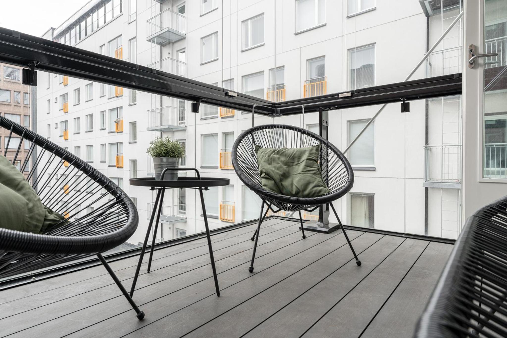 Modern 1BR & Balcony next to Railway Station view 5