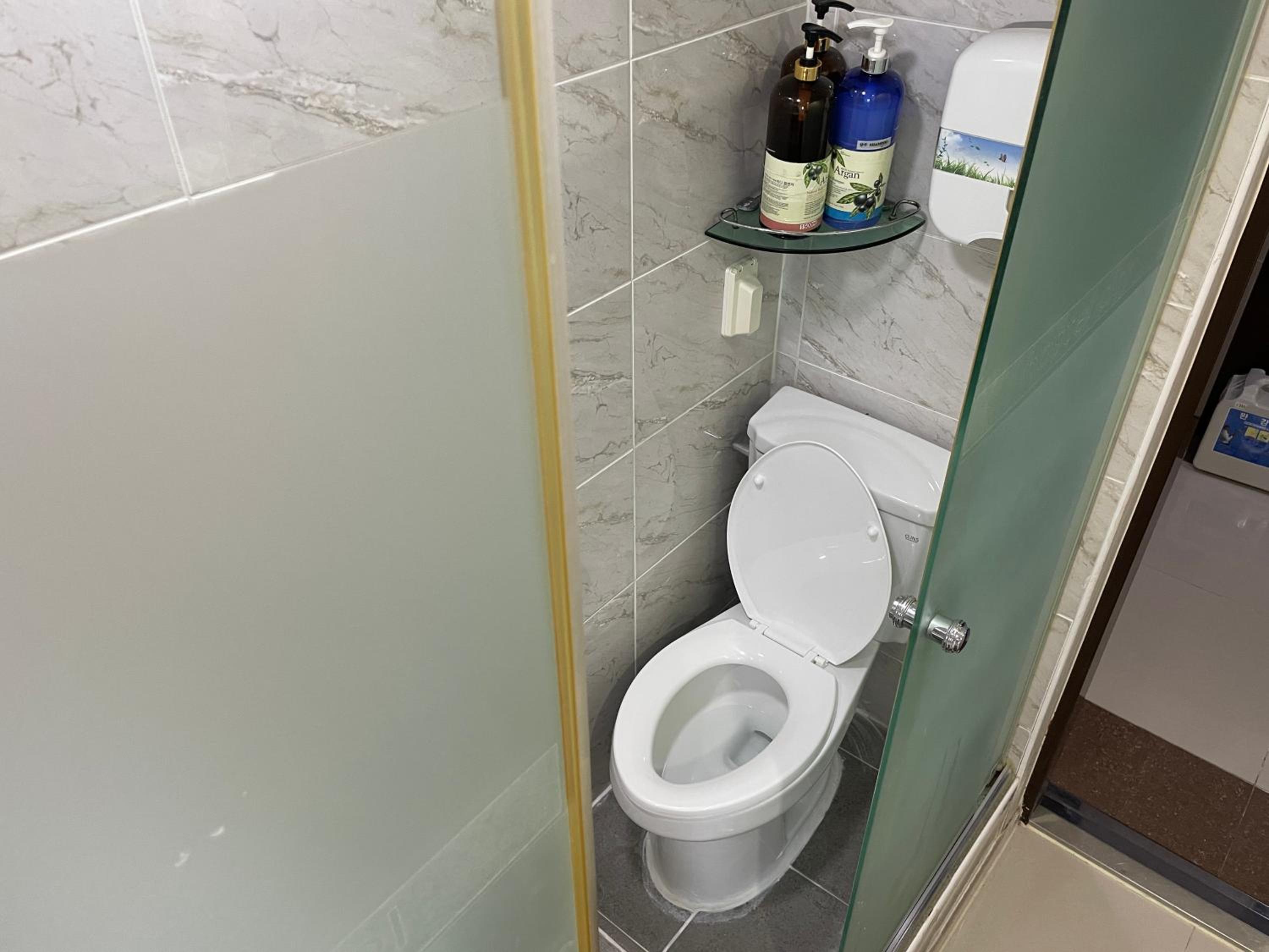 Chloe Hostel