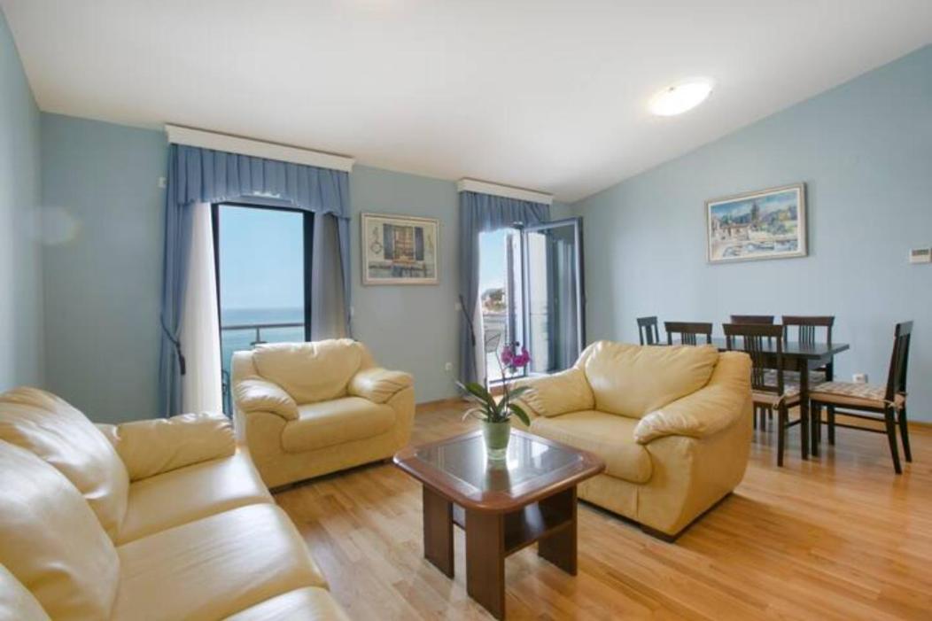 Plava Vila Beach Apartments Sveti Stefan photo 3