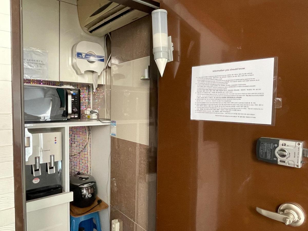 Chloe Hostel