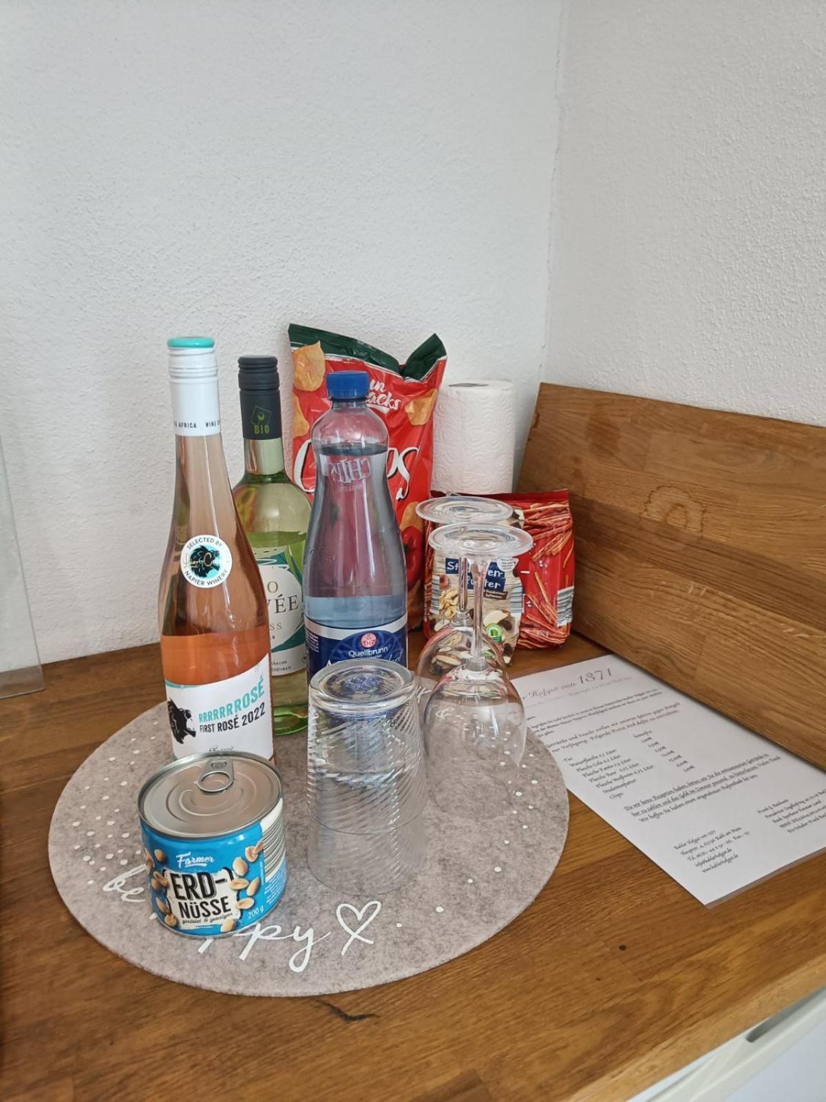 Apartments & möblierte Zimmer in Kahl am Main, Self-Check-In, W-Lan, Küchenzeile für Selbstversorgung, PKW-Platz