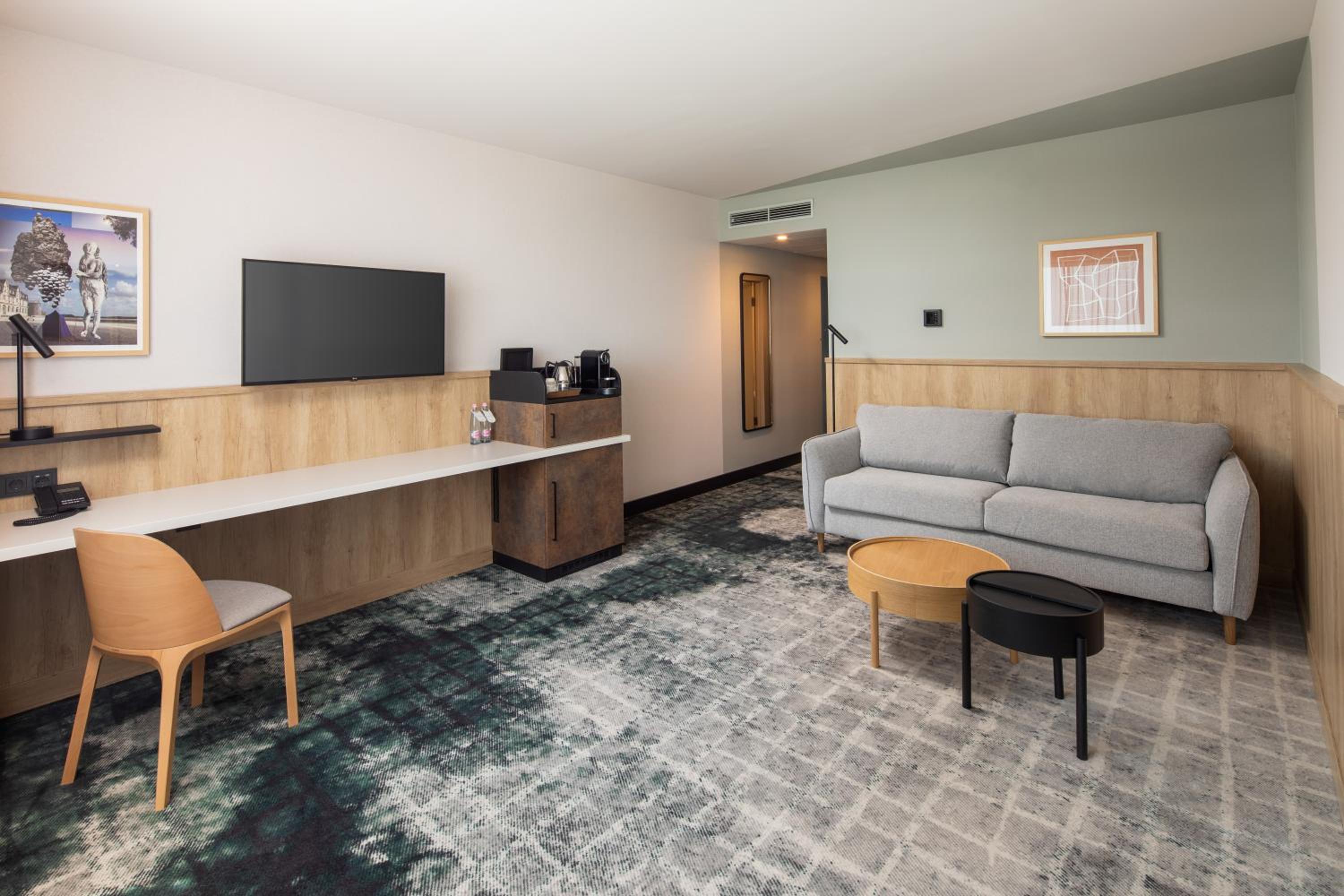 Crowne Plaza Budapest by IHG 5