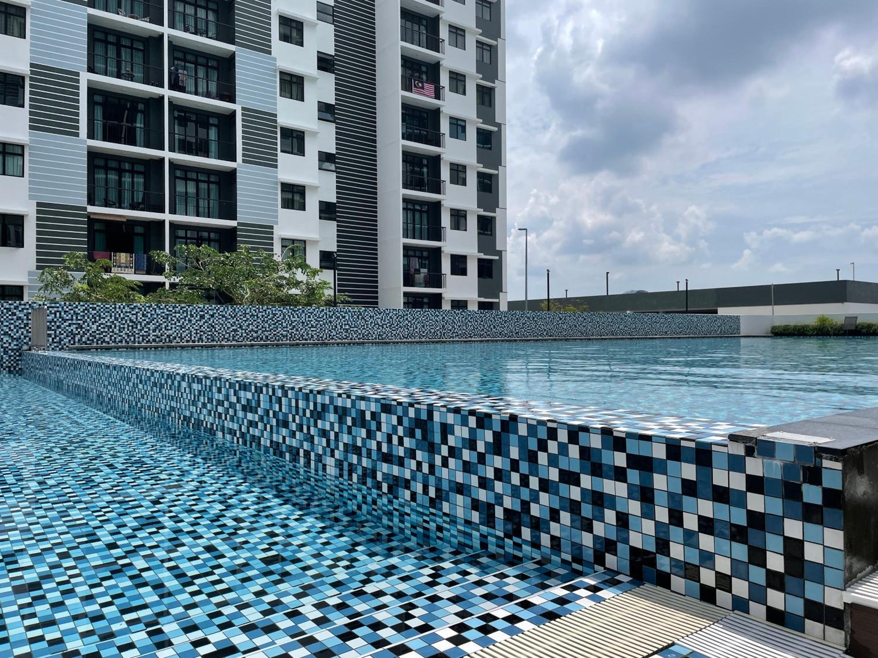 The Poolfront Homestay Desaru