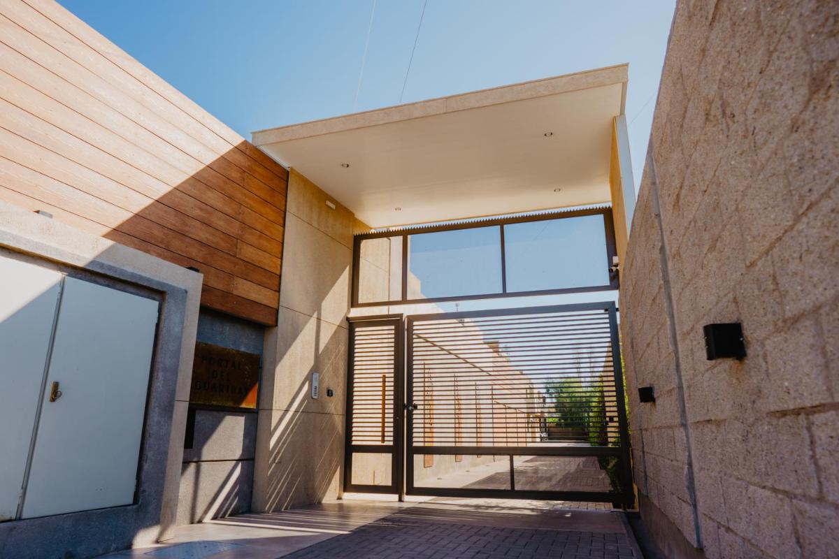 Portal del Aguaribay, Complejo Boutique
