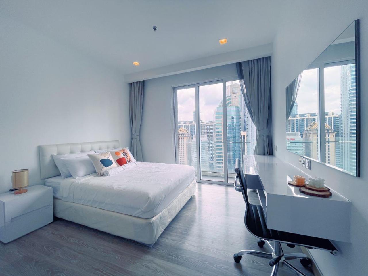 6PAX SUITES KL CITY Pavilion at Bukit Bintang NETFLIX & WIFI