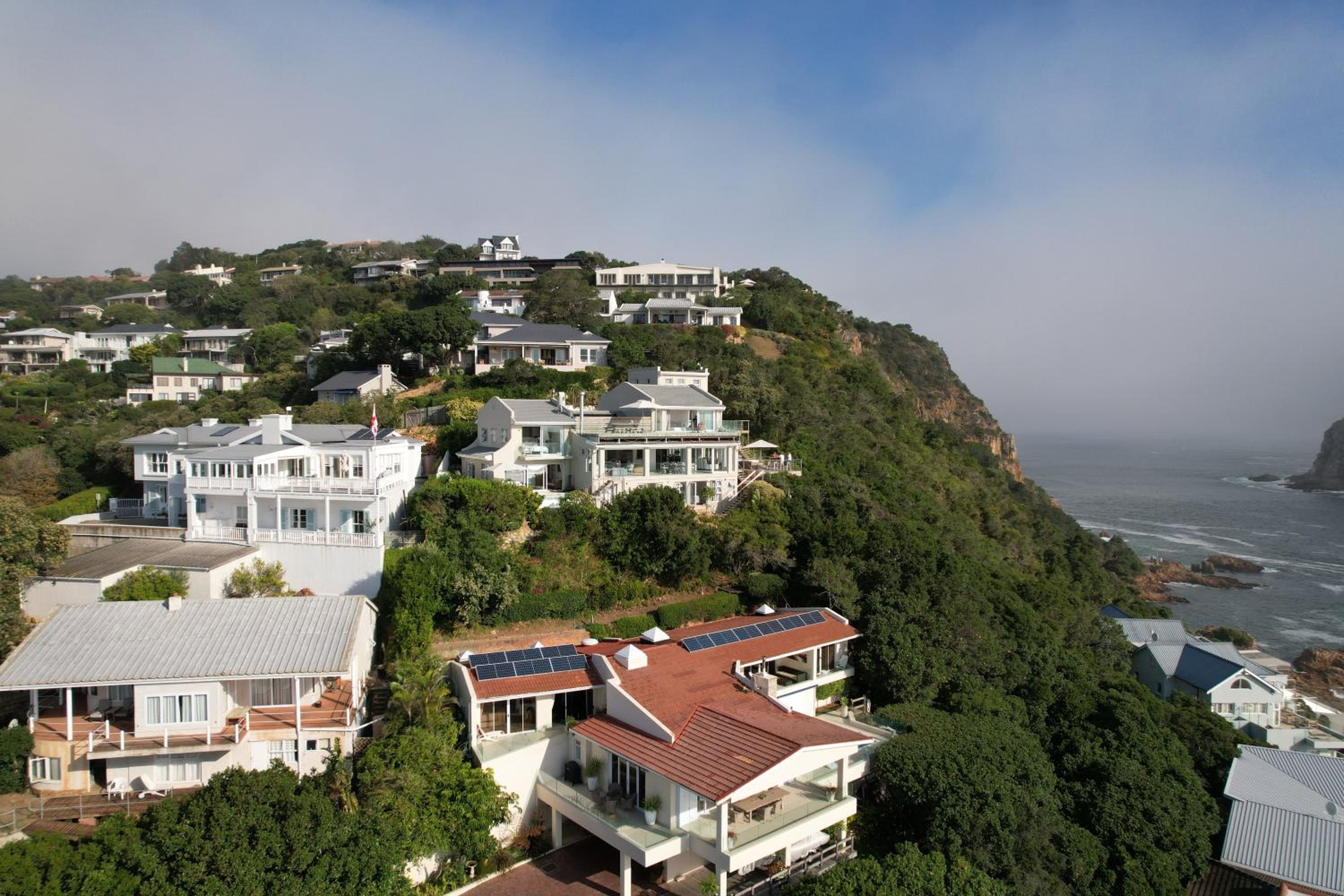 Hotel Infinity Villa - Image 1