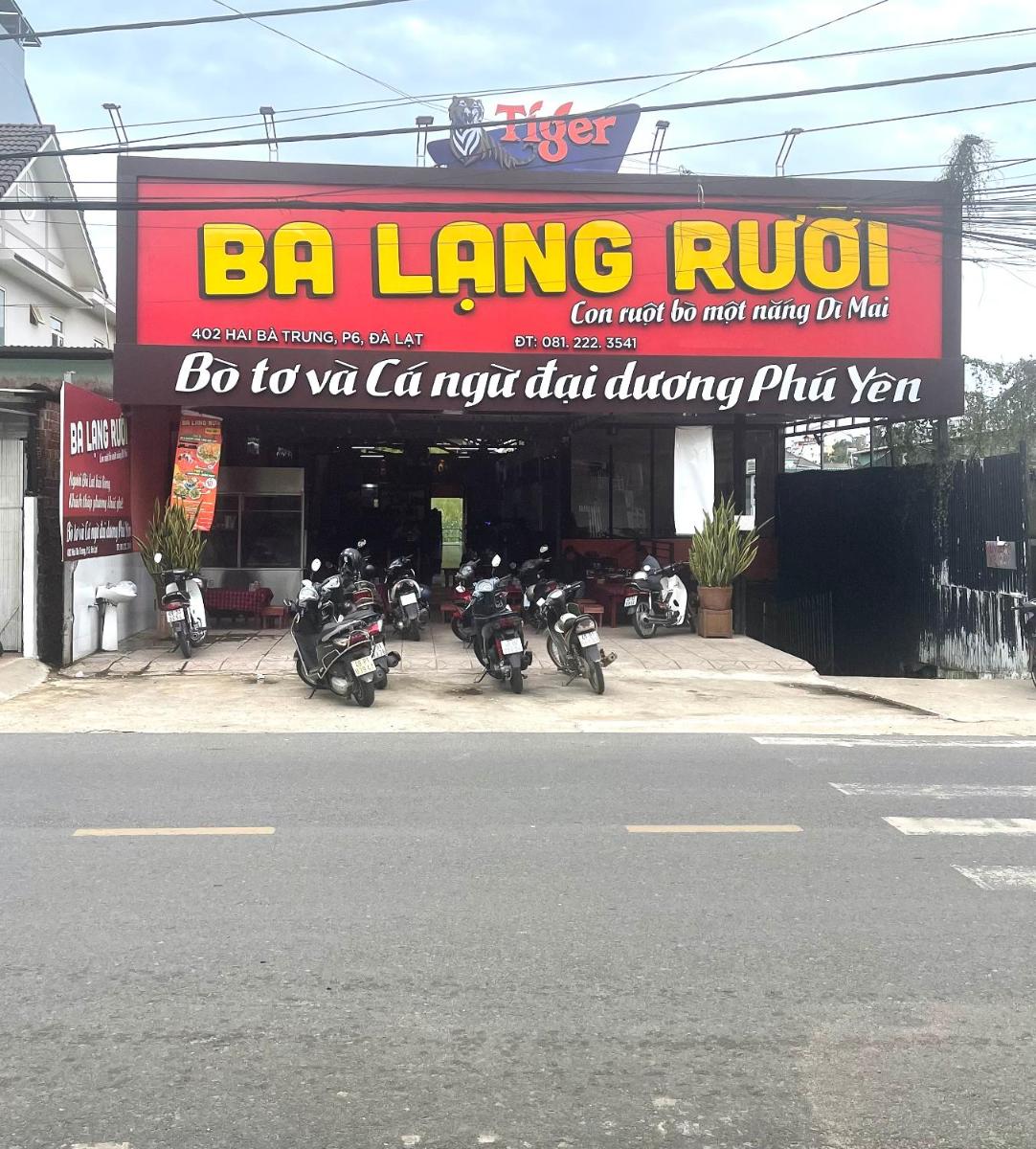 restaurant