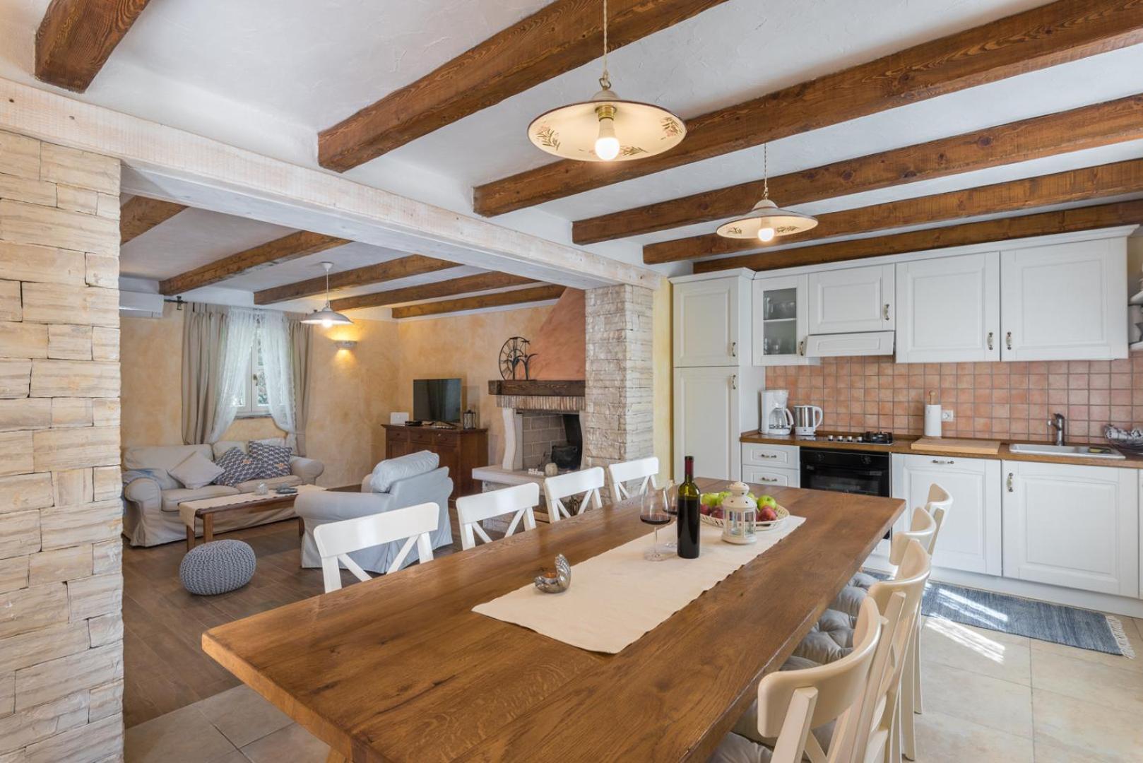 Beautiful villa Natura with pool in Labin view 3