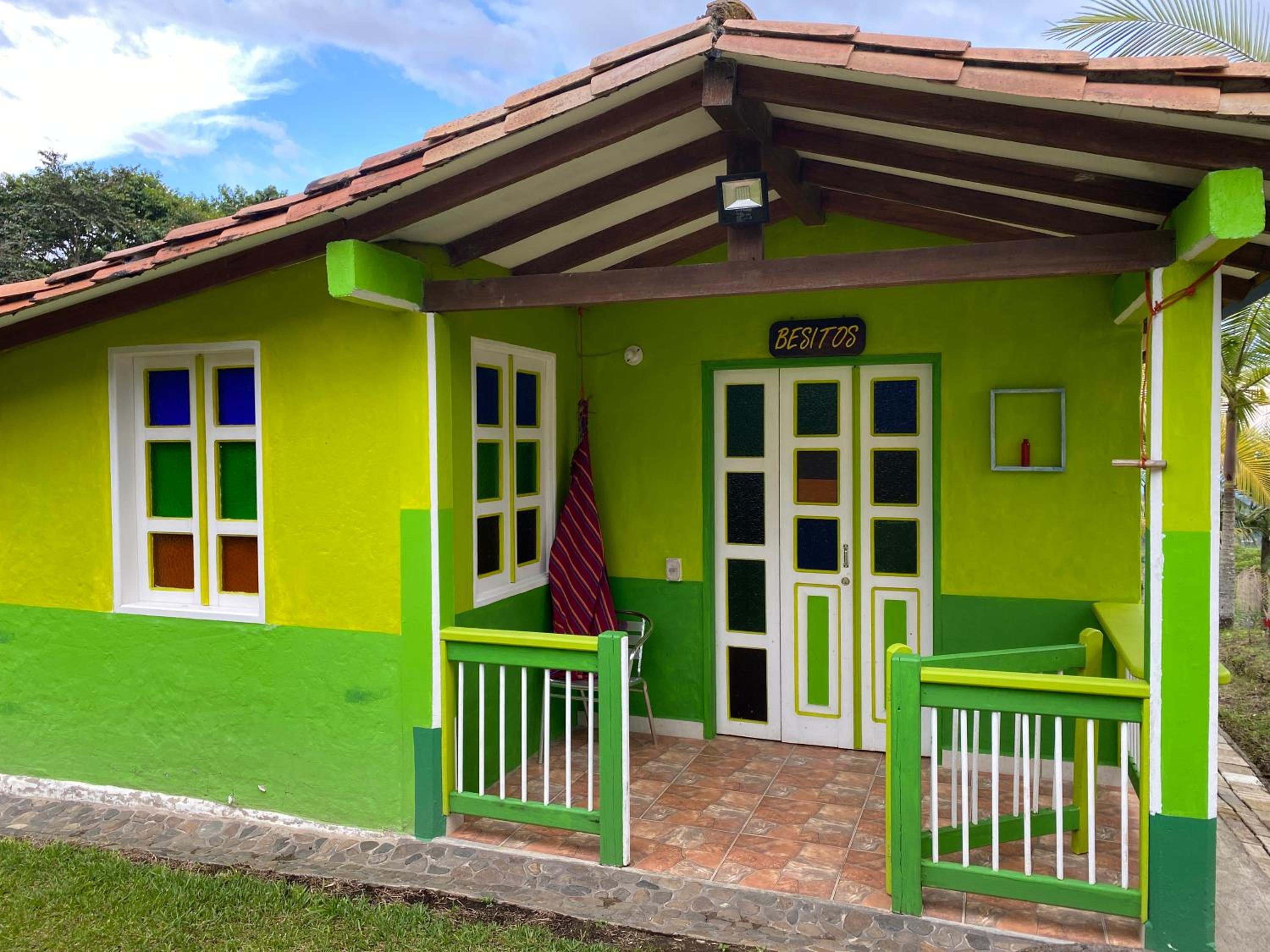Cabañas y Flores