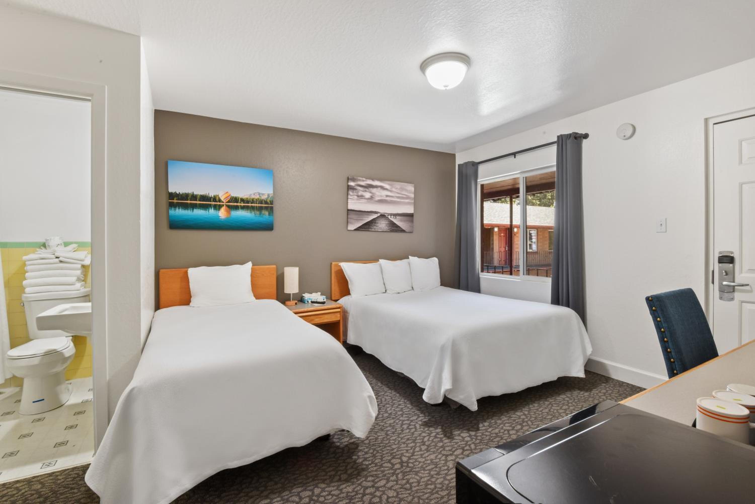 Crown Motel - Property Image 35