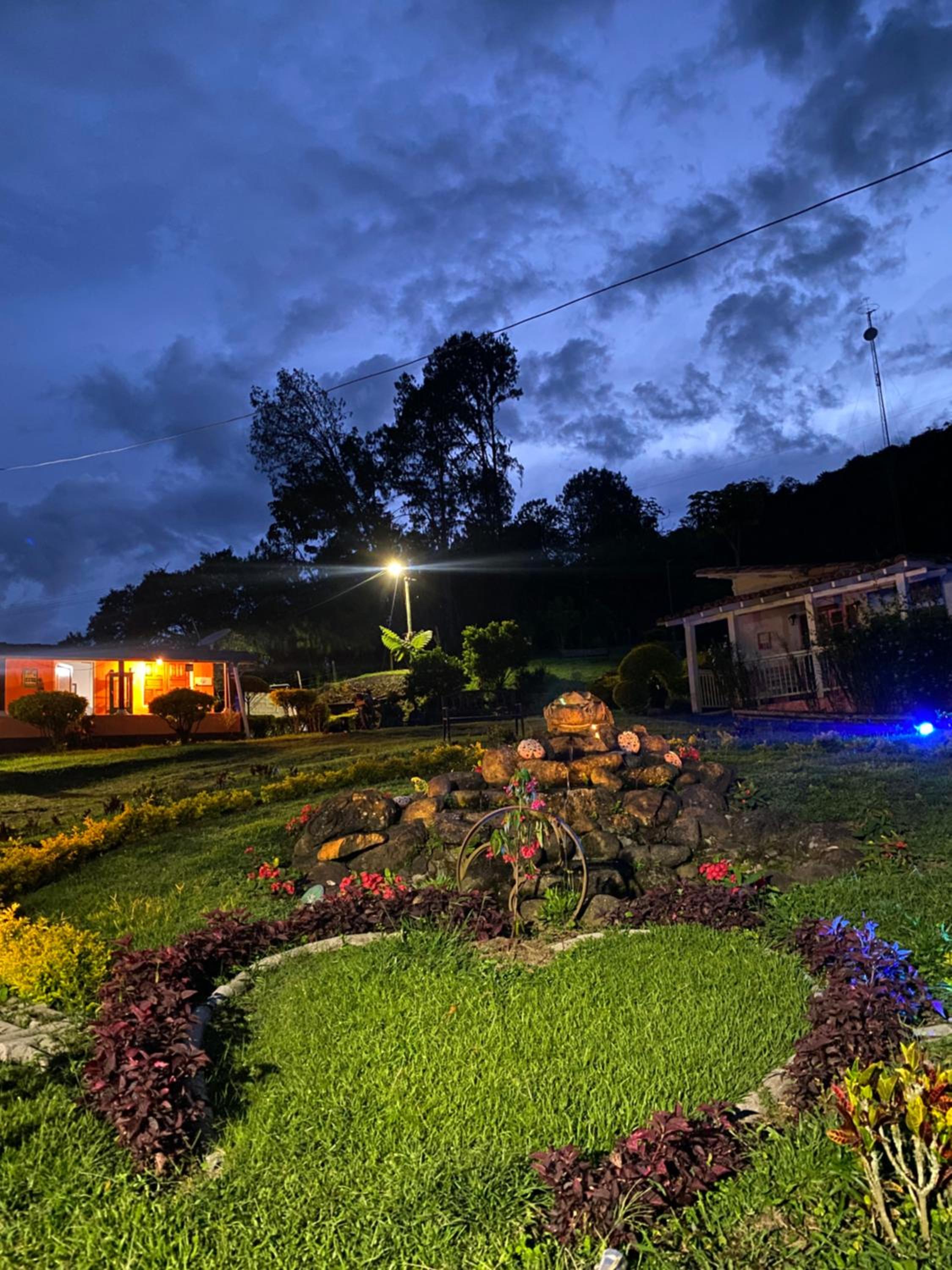 Cabañas y Flores
