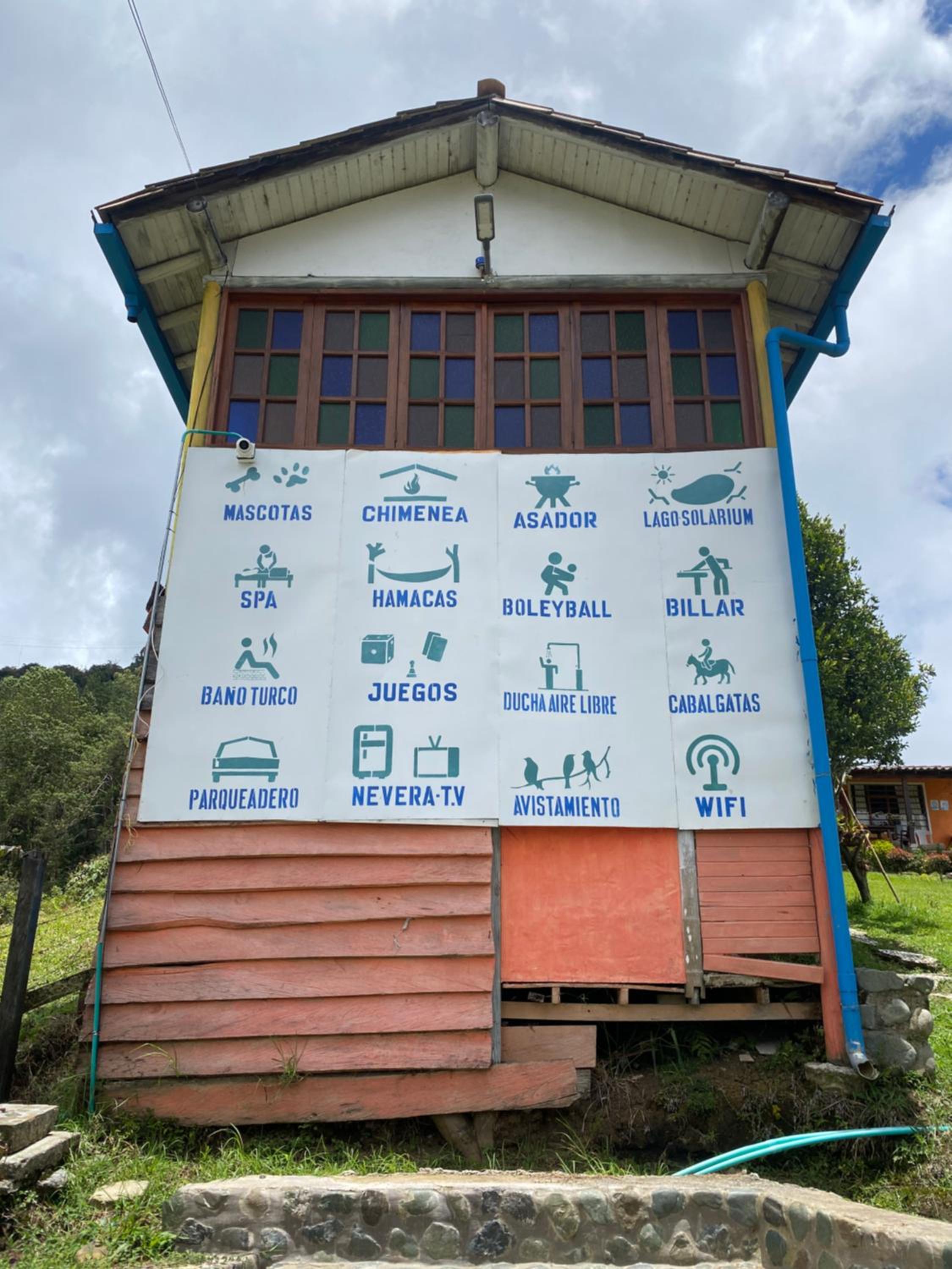 Cabañas y Flores