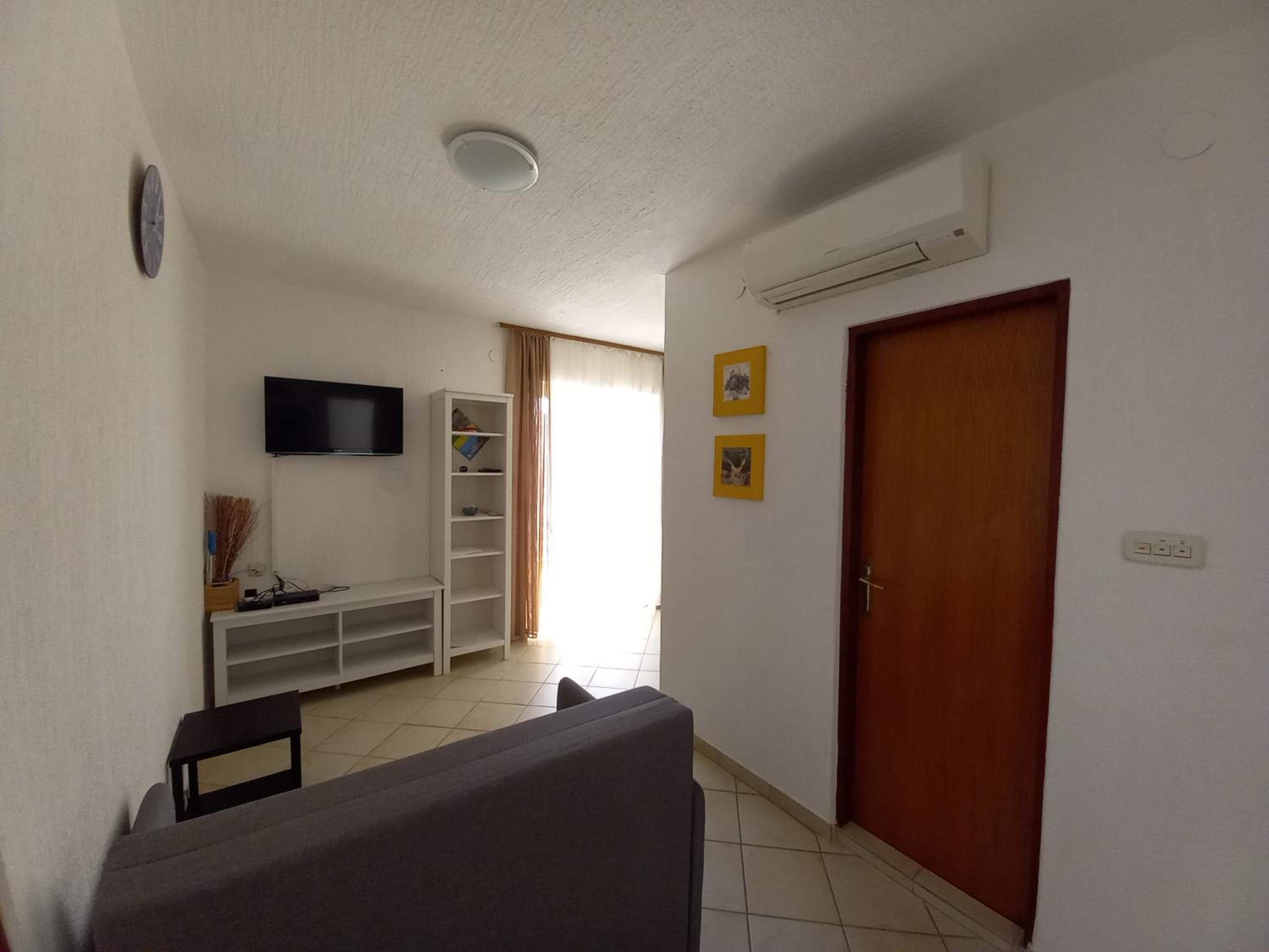 Lovorka Apartmani