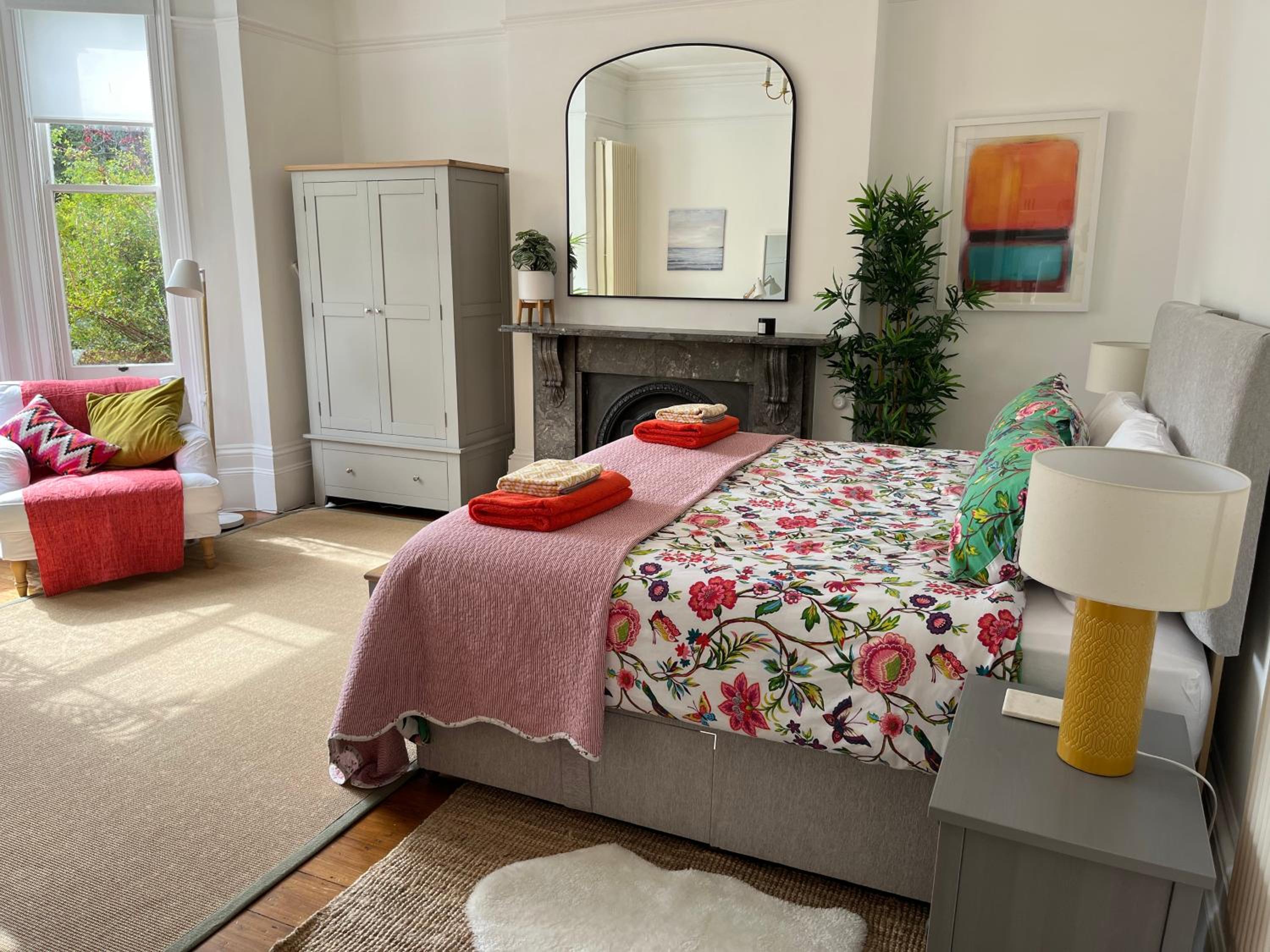 Royal Tunbridge Wells Vacations - Elegant Bloomsbury Apartment in Tunbridge Wells - Property Image 4