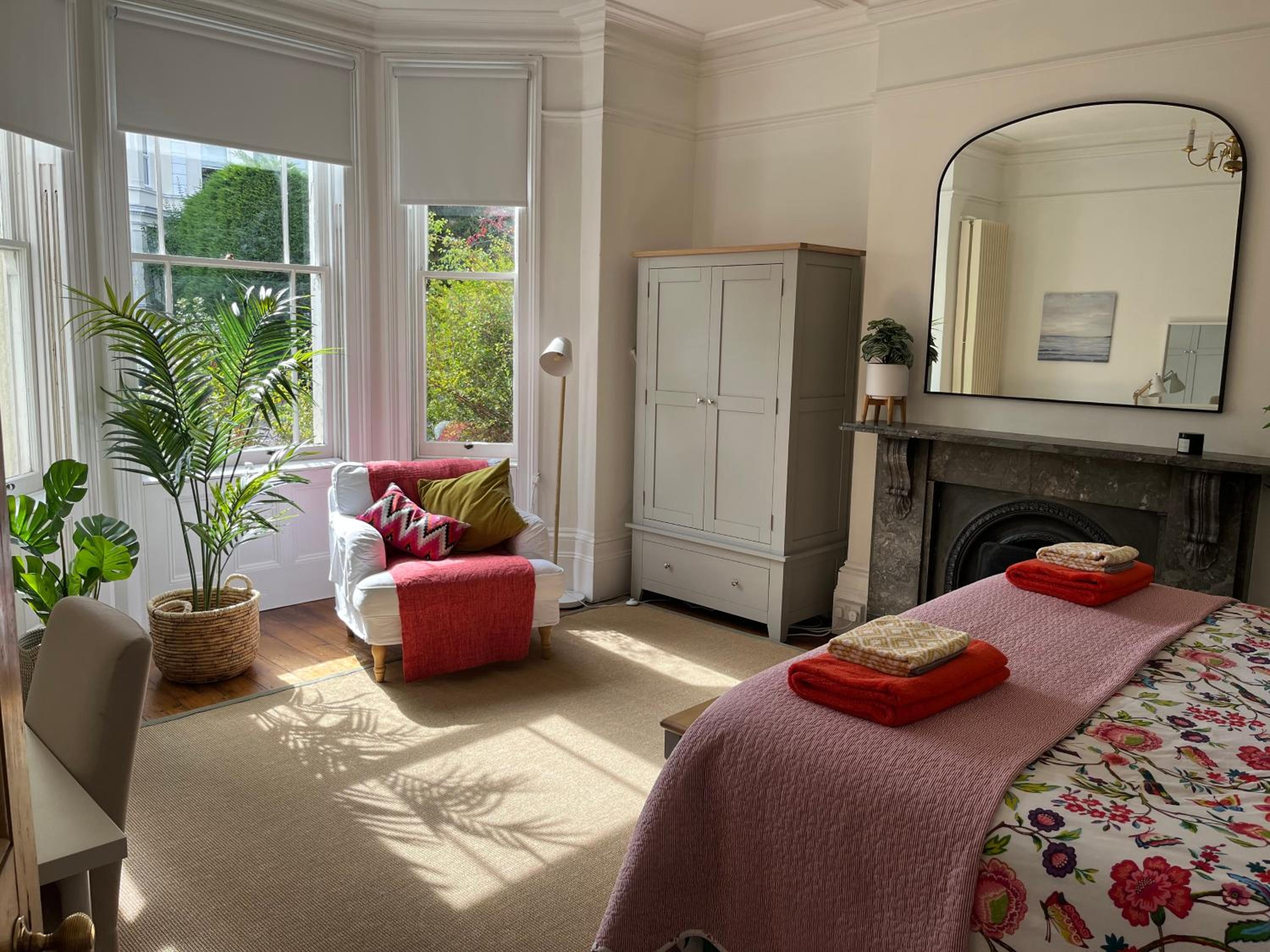 Royal Tunbridge Wells Vacations - Elegant Bloomsbury Apartment in Tunbridge Wells - Property Image 5