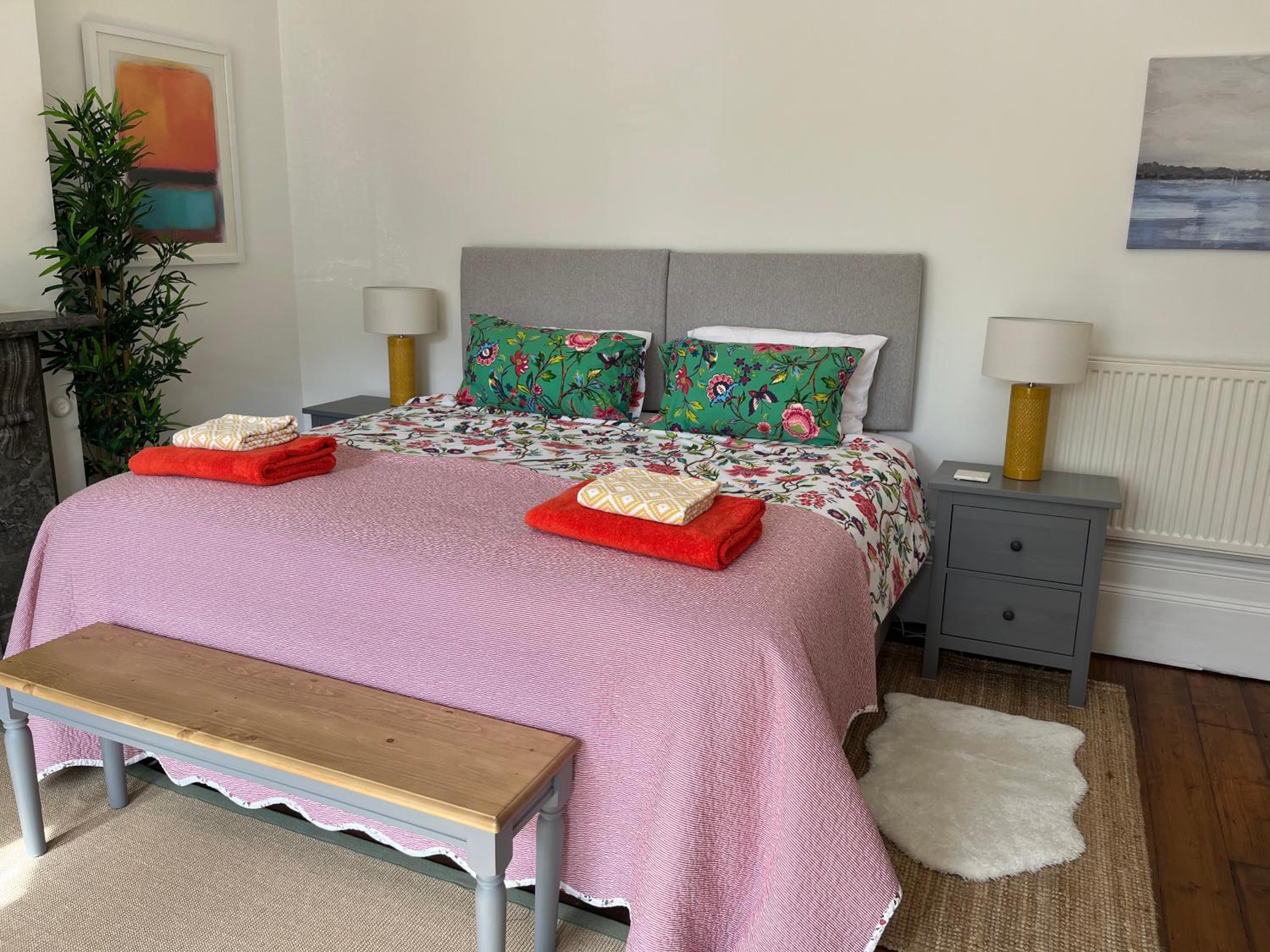Royal Tunbridge Wells Vacations - Elegant Bloomsbury Apartment in Tunbridge Wells - Property Image 1