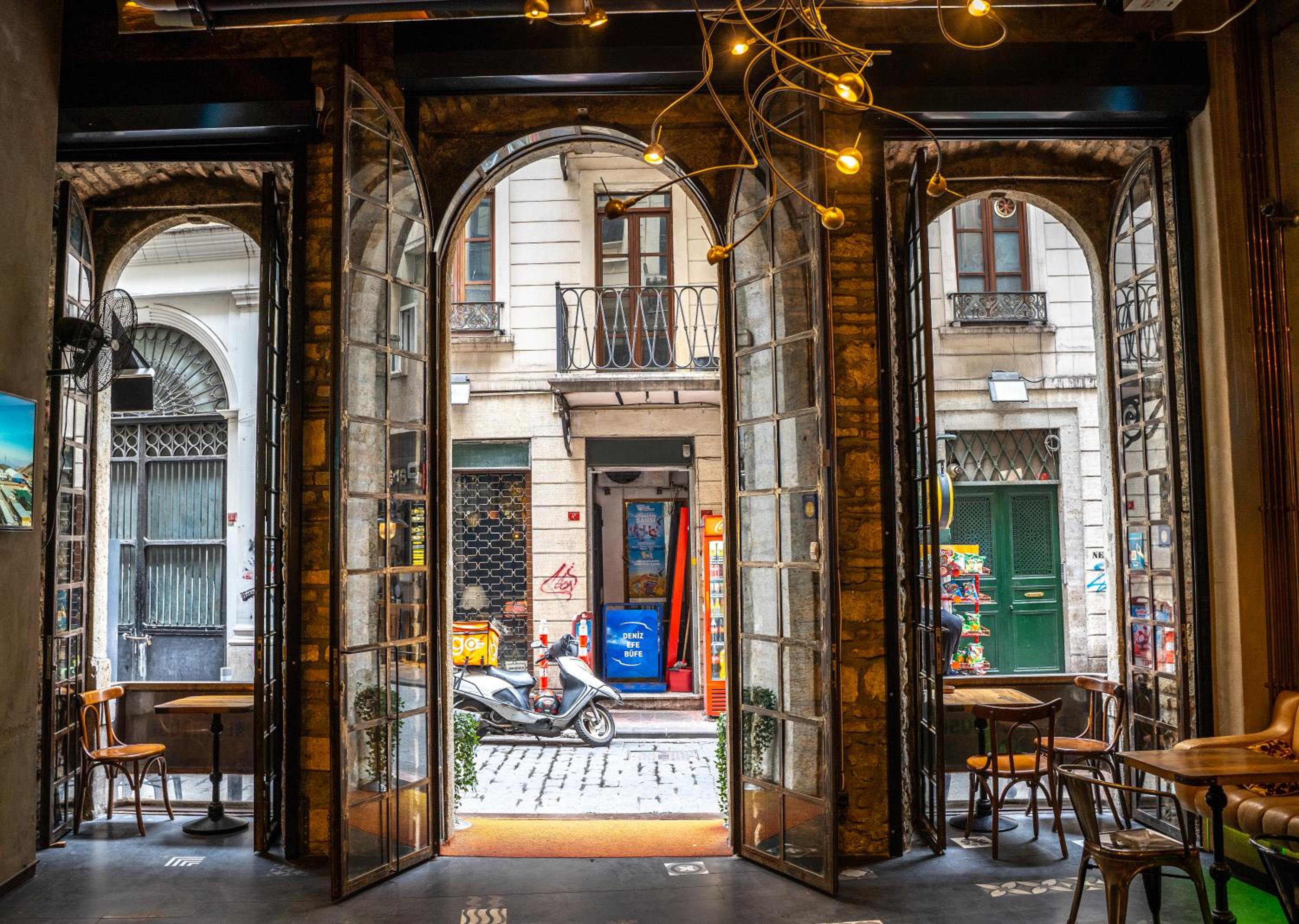 West Pera Otel - Image 60