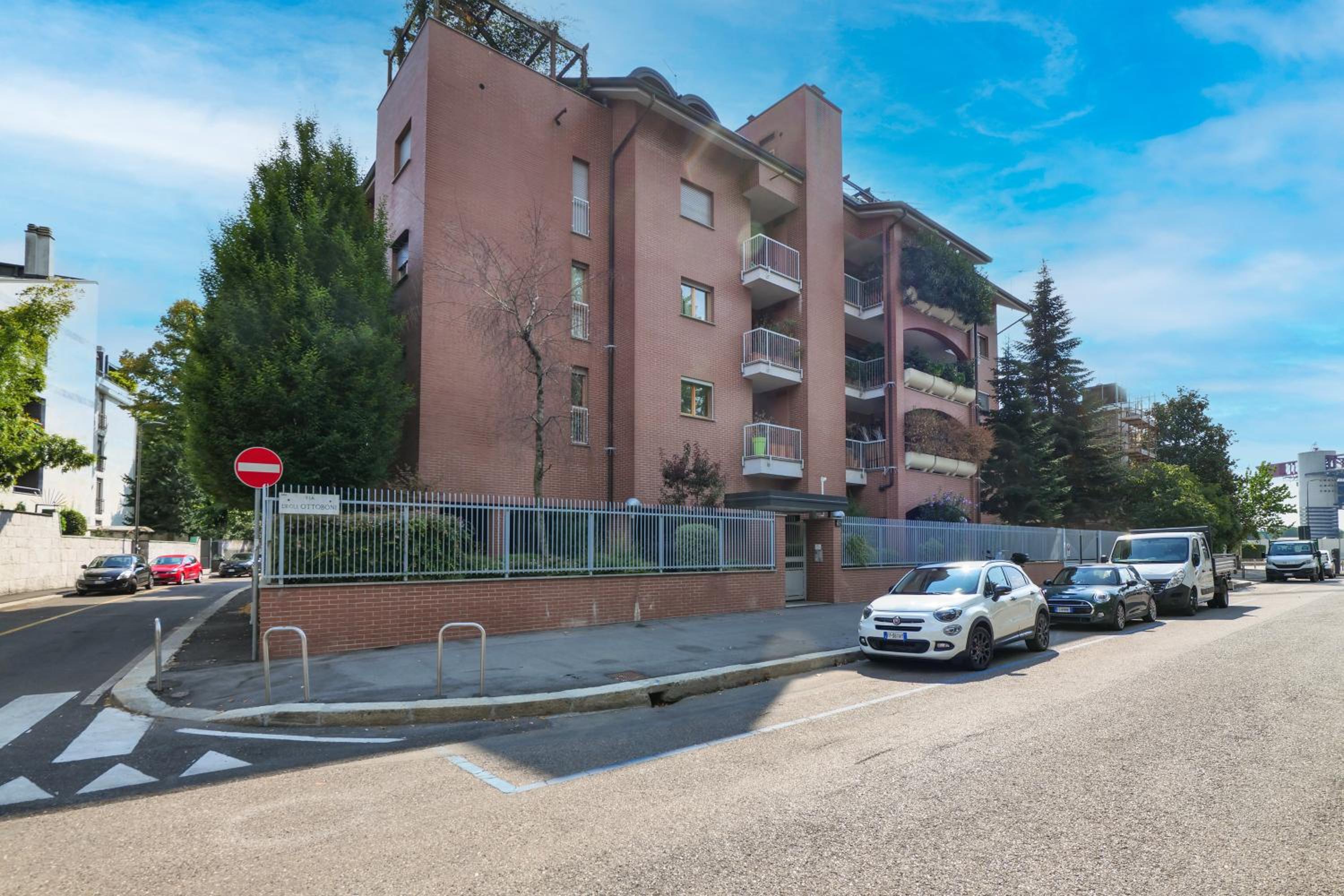 SAN SIRO STADIUM LUXURY PLUS