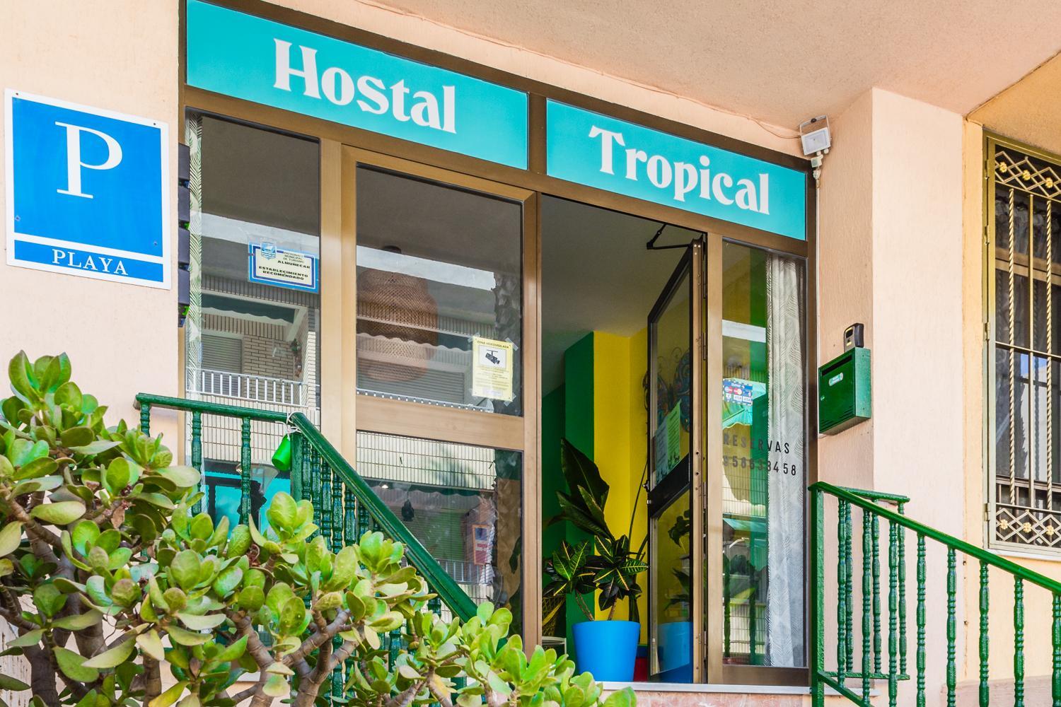 Hostal Tropical
